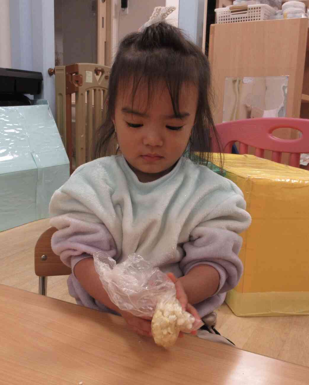 ふりふり　おいしくなーれ♩