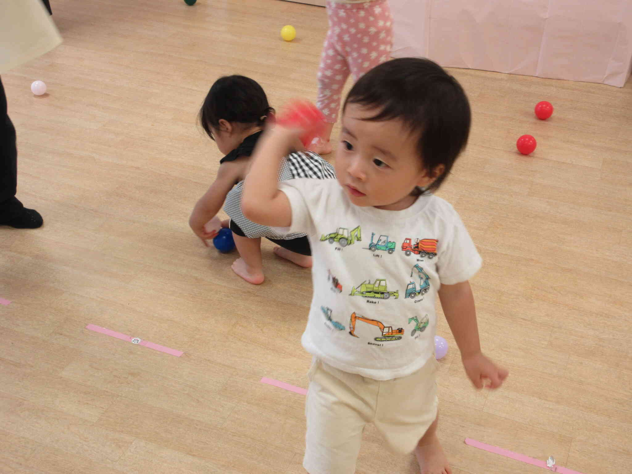 えいっ！ボールを投げよう