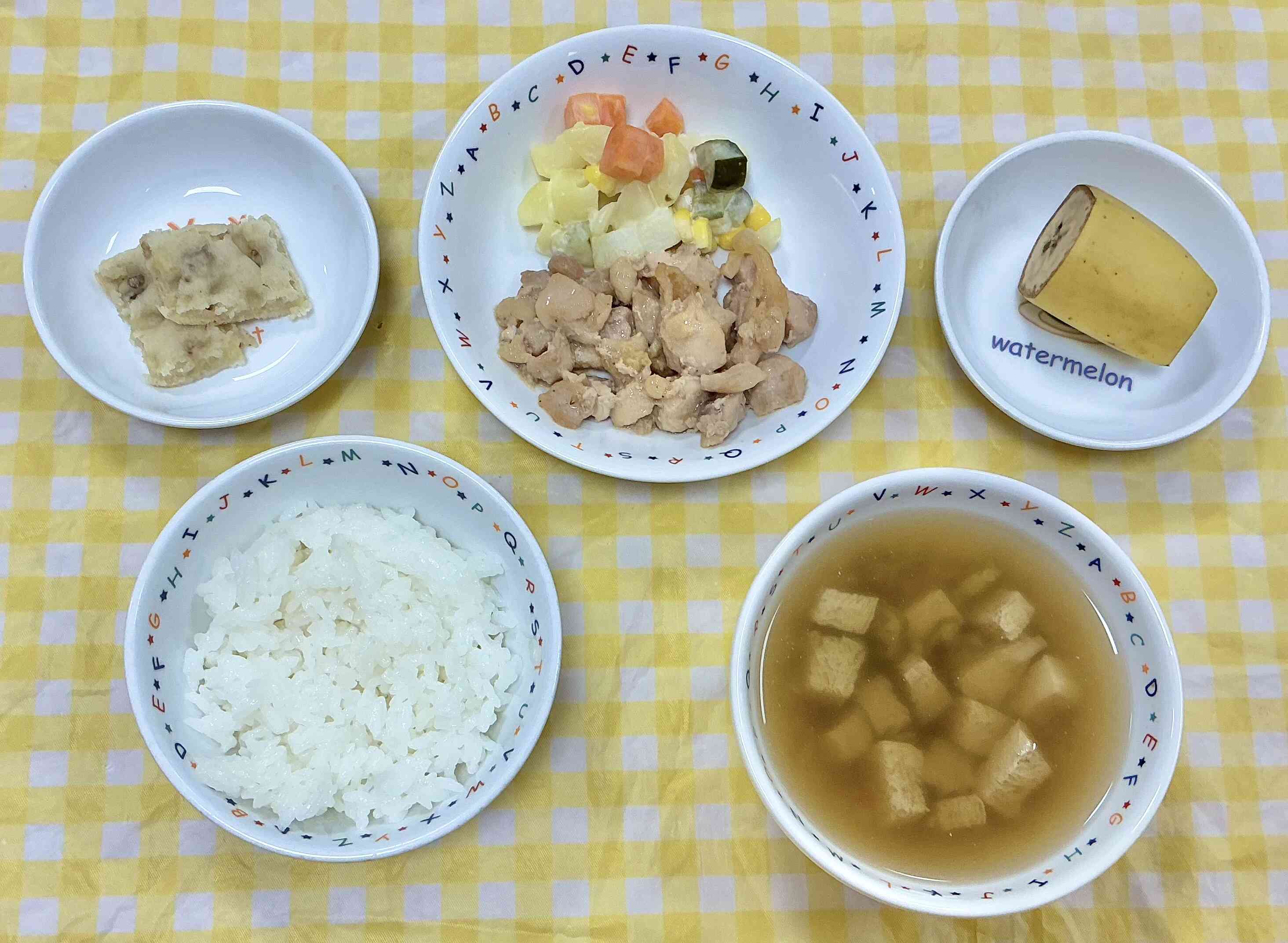 8月7日の給食メニュー「バナナの日」
