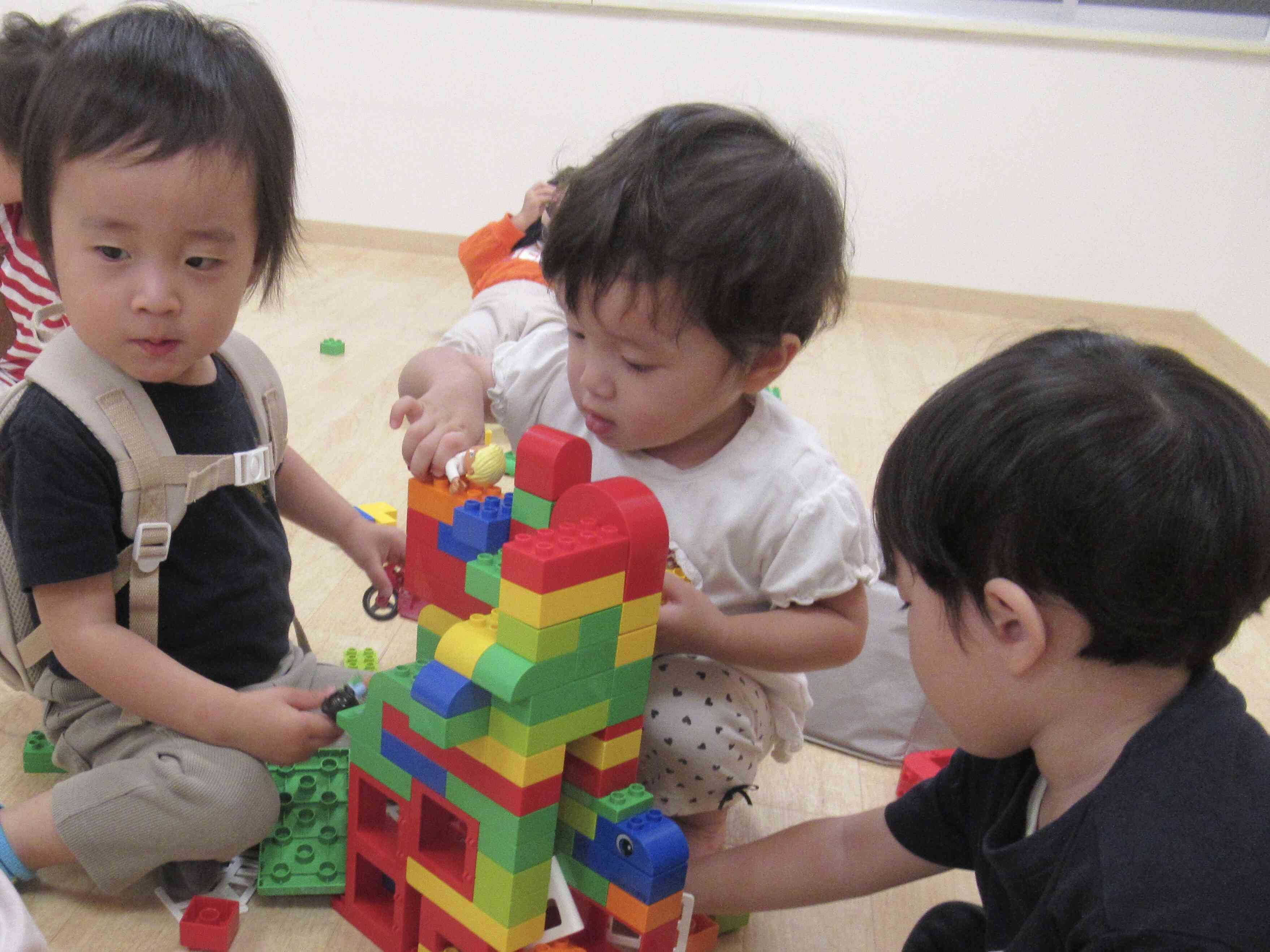 大好きなブロック遊び！