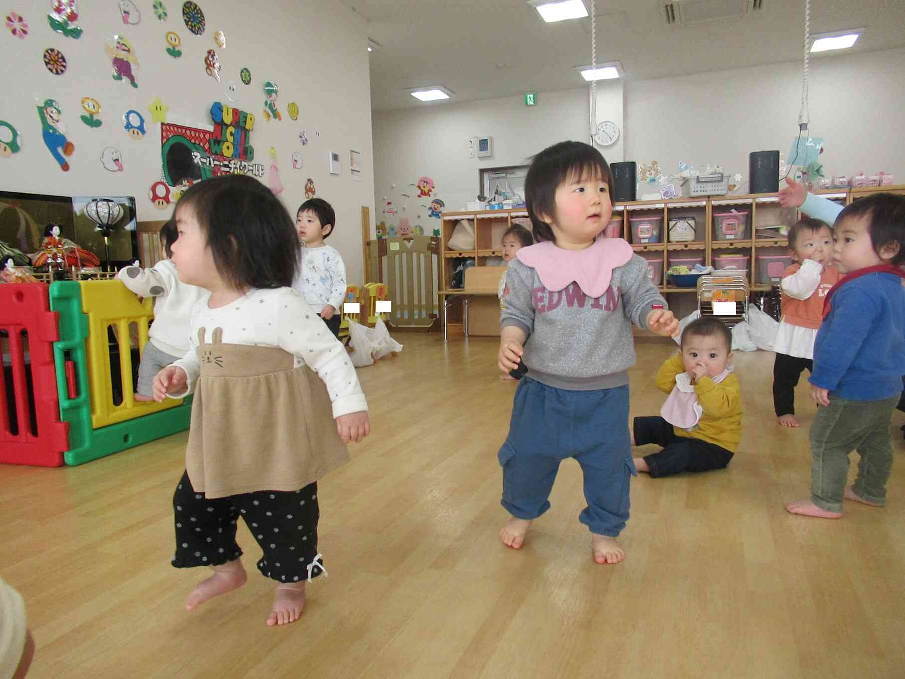 お部屋の中をお散歩♪