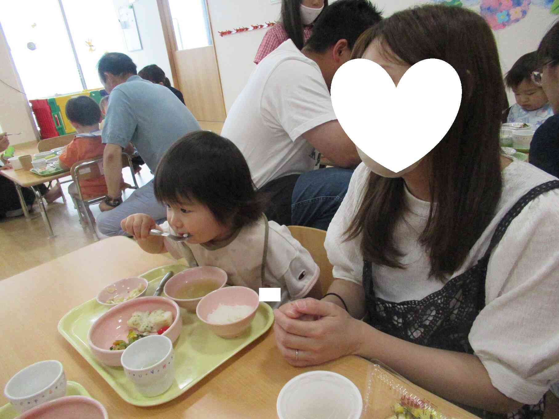もぐもぐ(^^♪