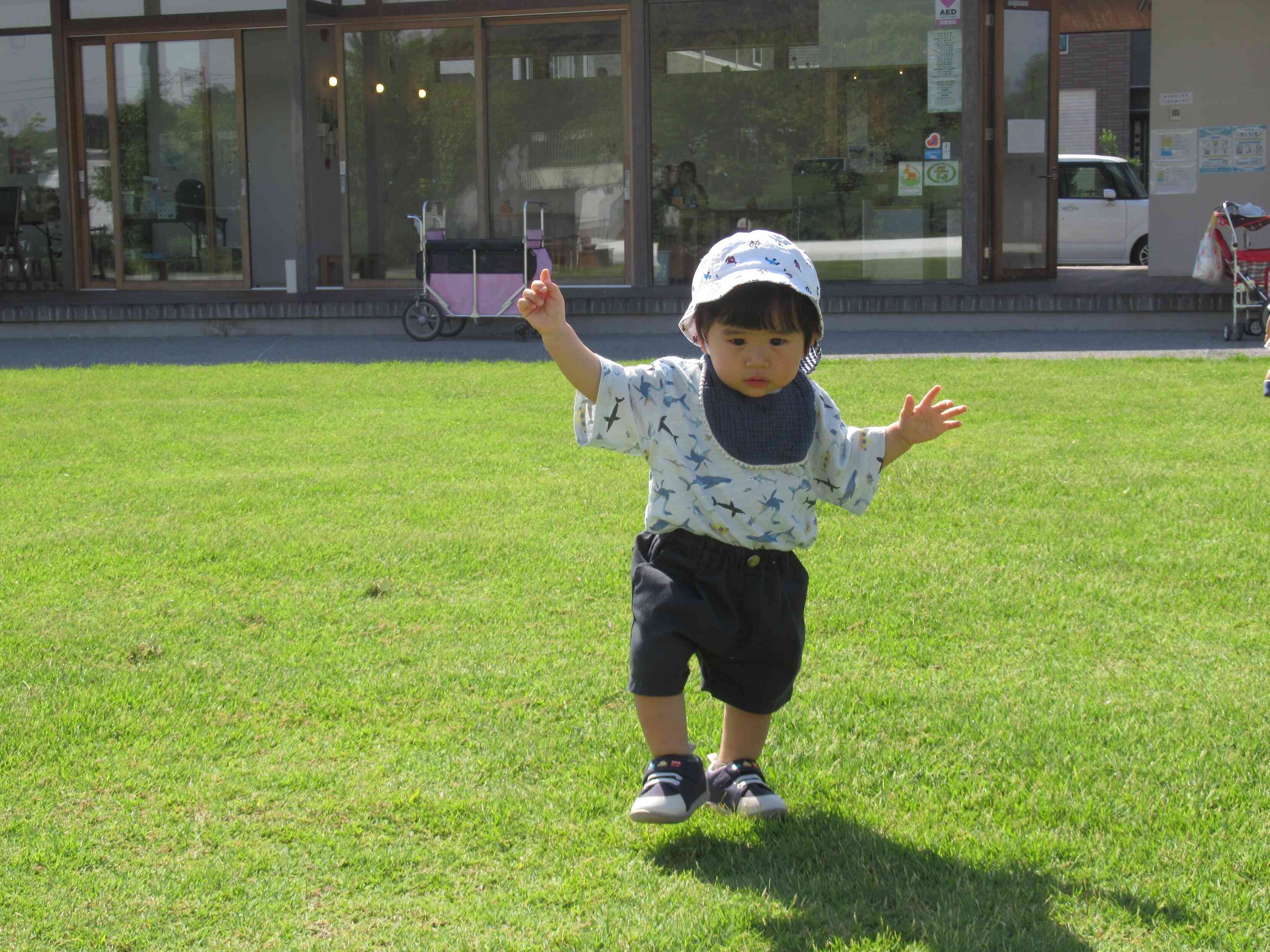 やっぱりお外は気持ちいい～♡