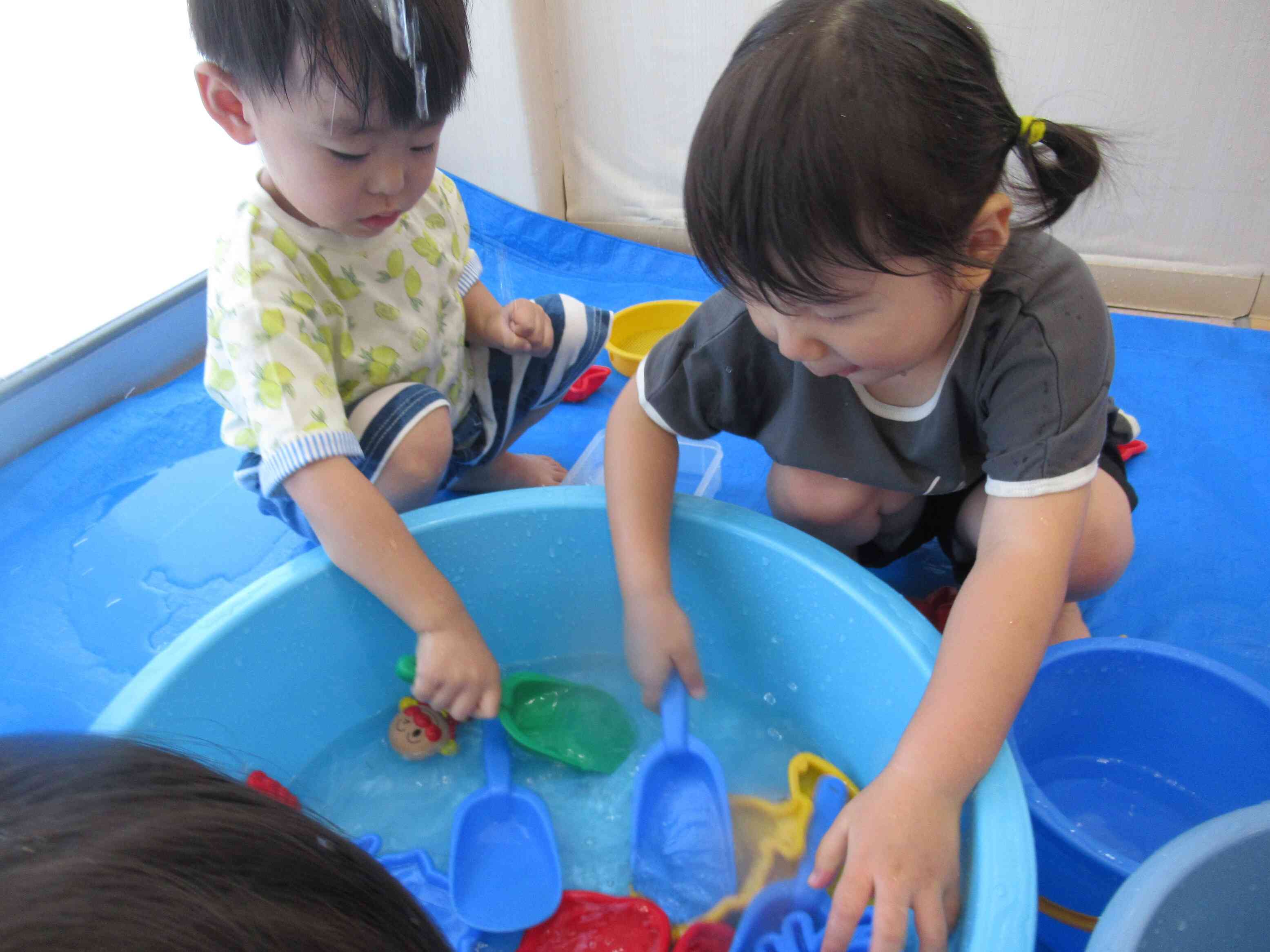 今年度初めての水あそびをしました