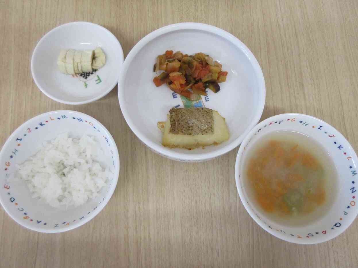 ８月１３日の給食（幼児・完了食）