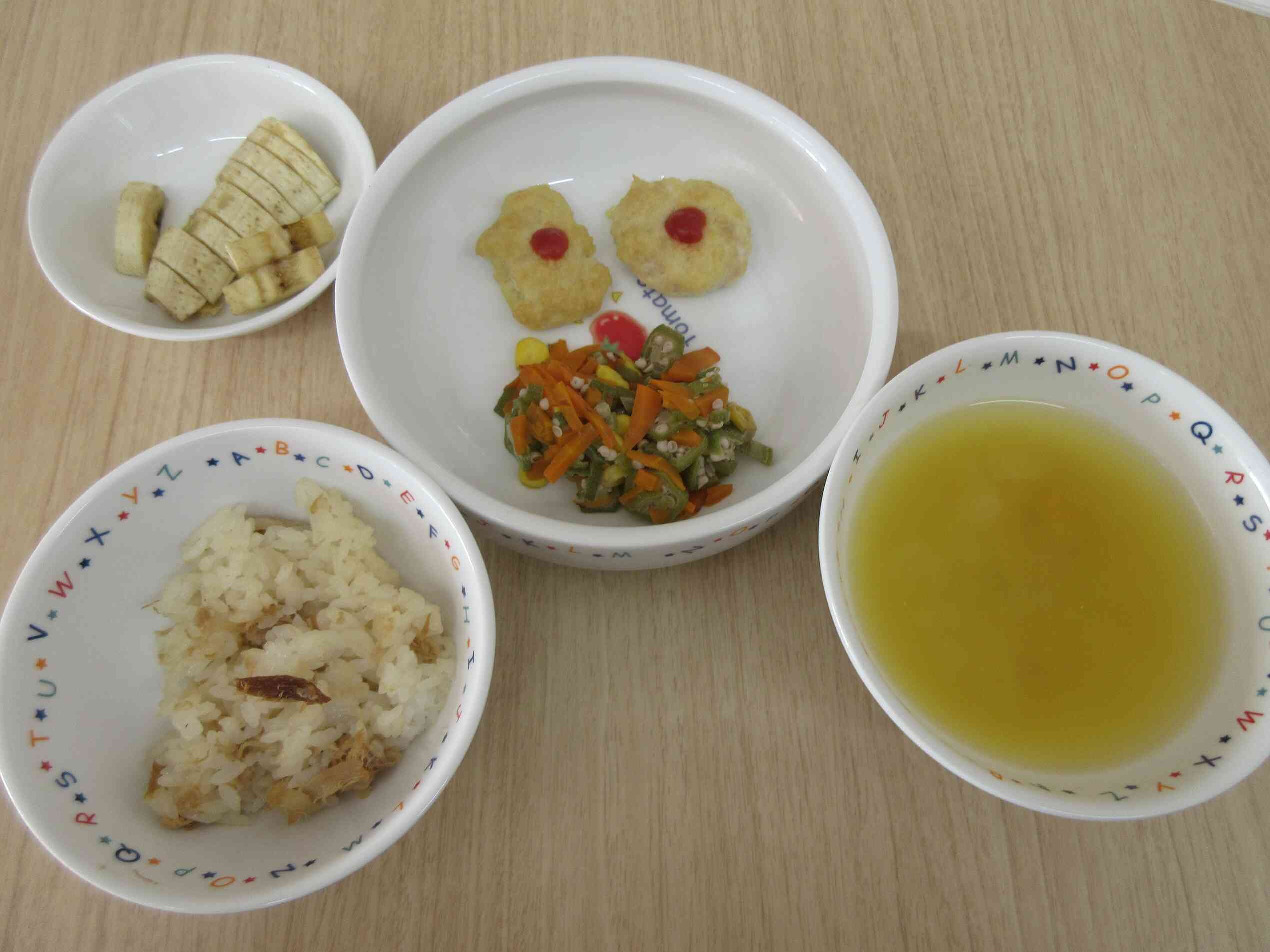 ８月２５日の給食（幼児・完了食）