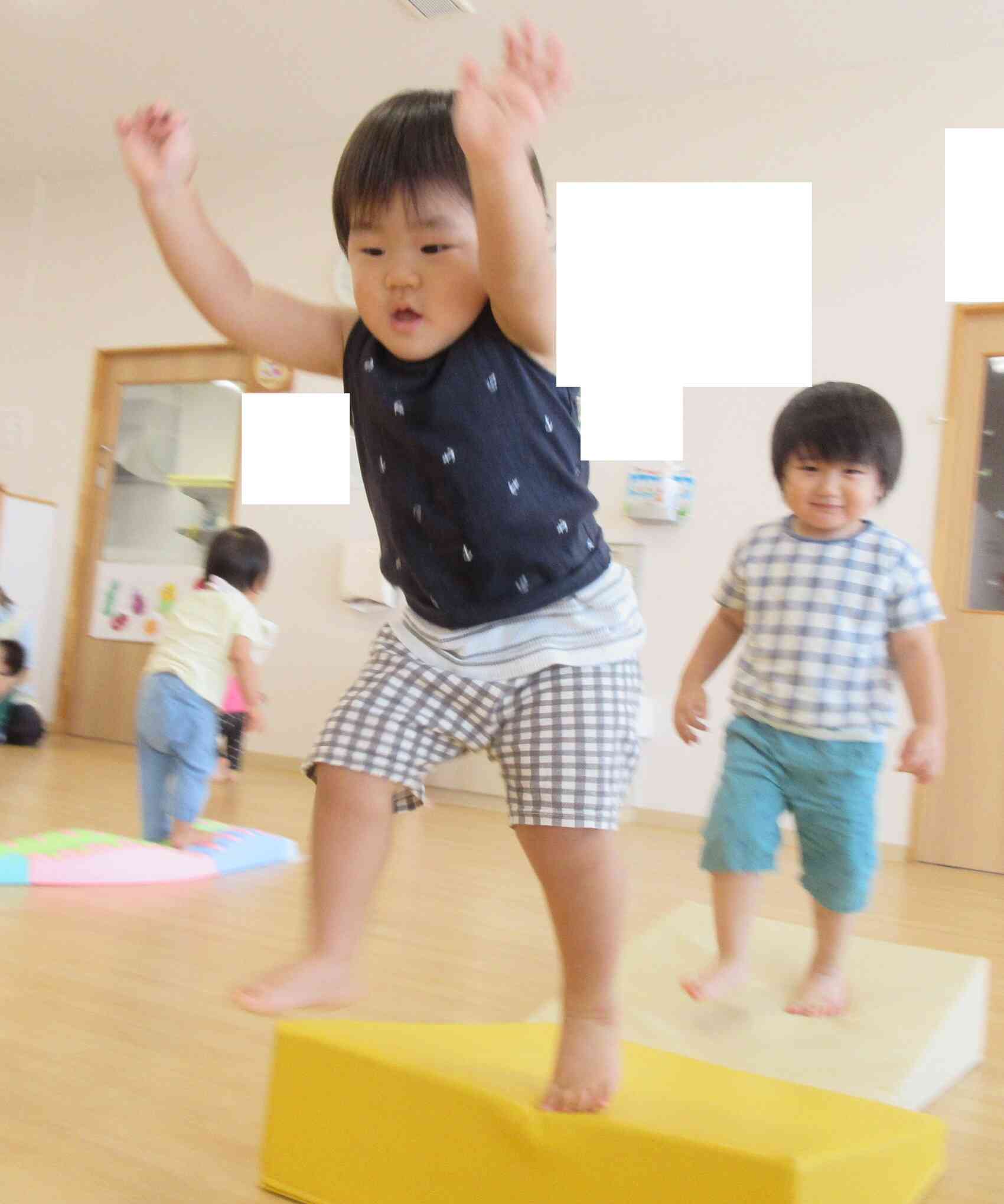 ジャーンプ！！