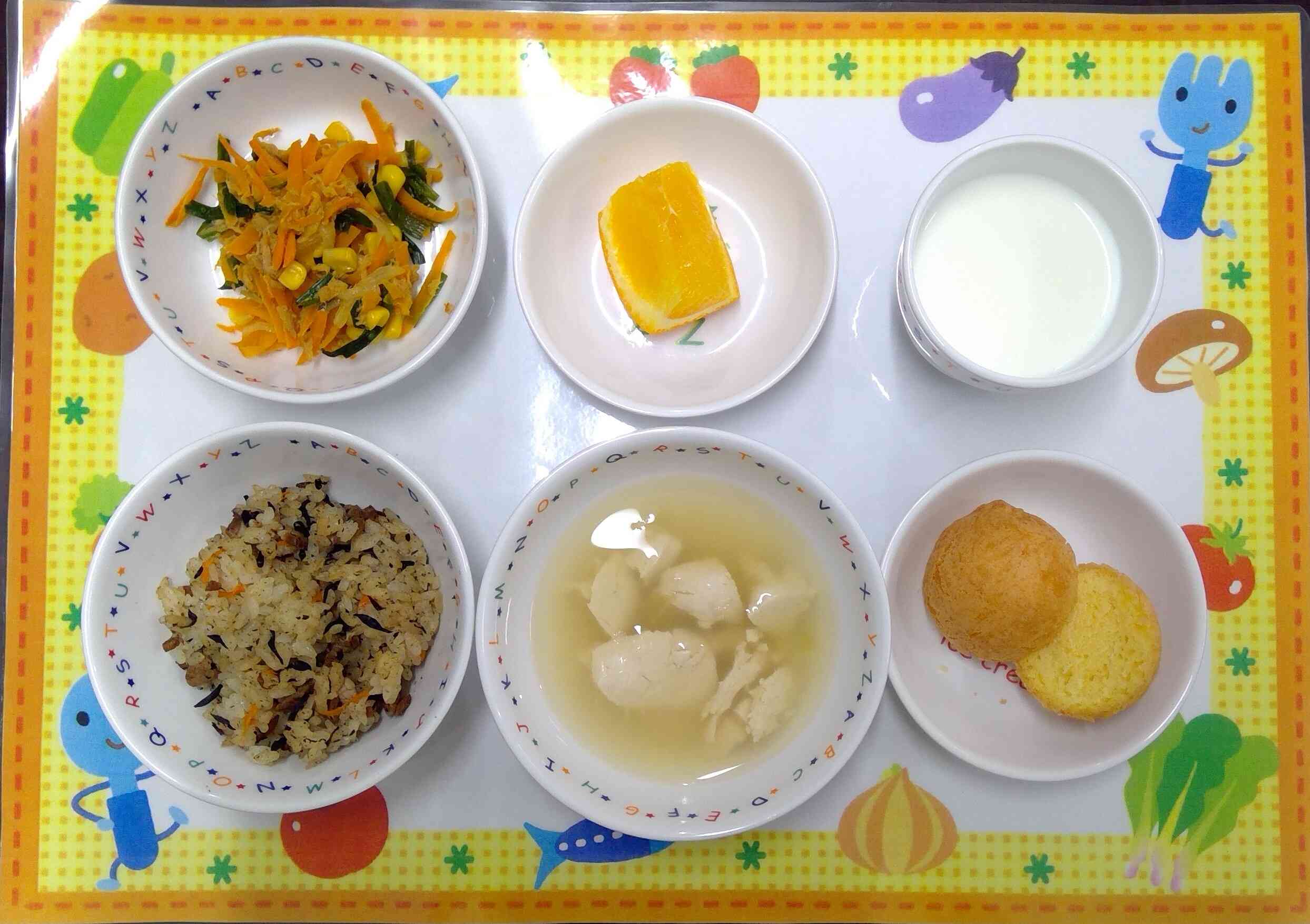 8月13日の給食とおやつ