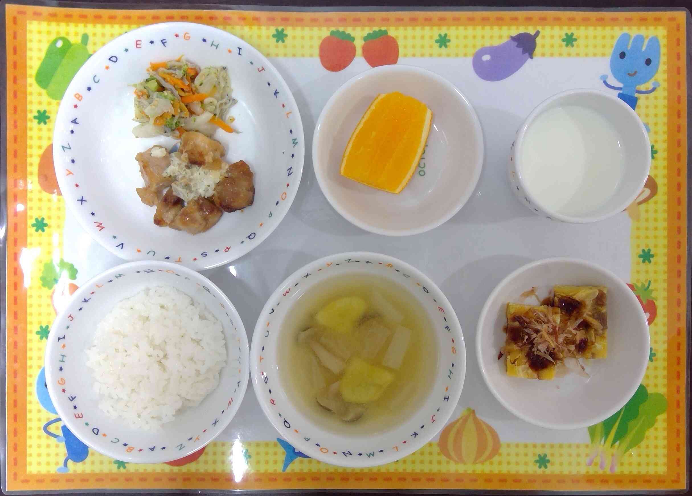 10月7日の給食とおやつ