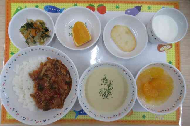 11月4日の給食とおやつ