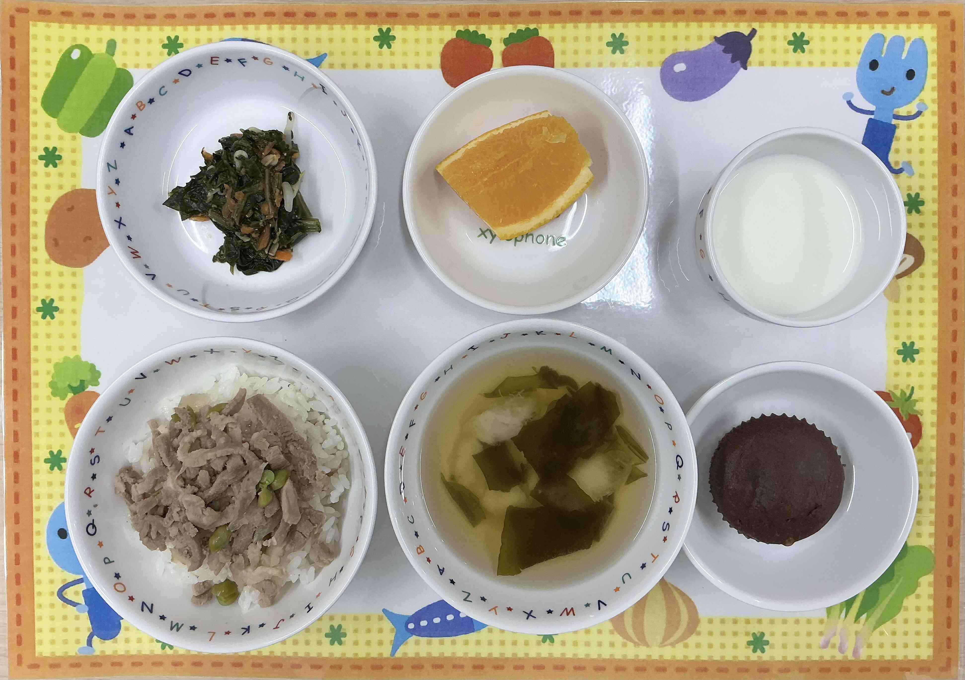 12月11日の給食とおやつ