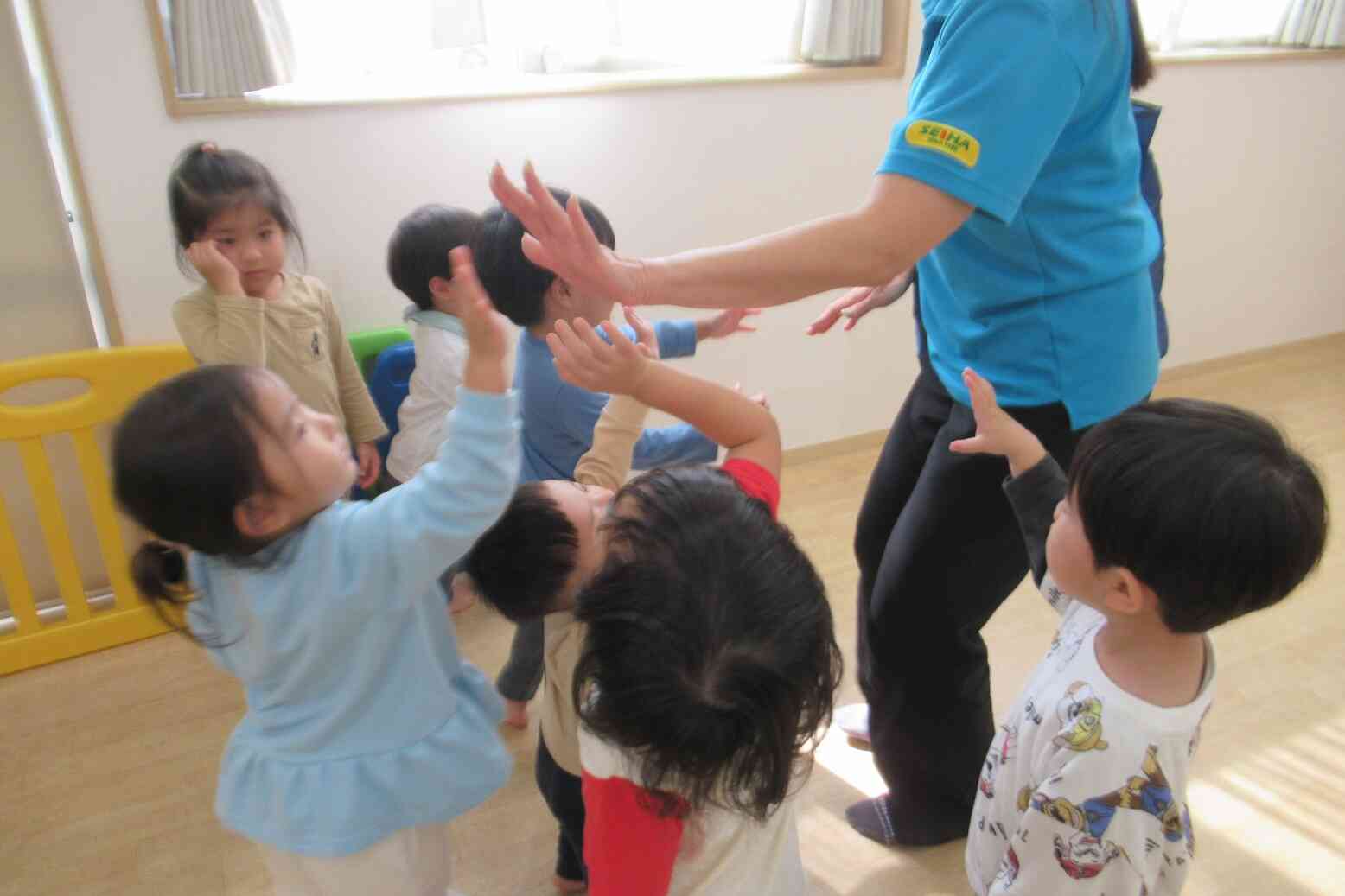 最後はタッチでお別れ