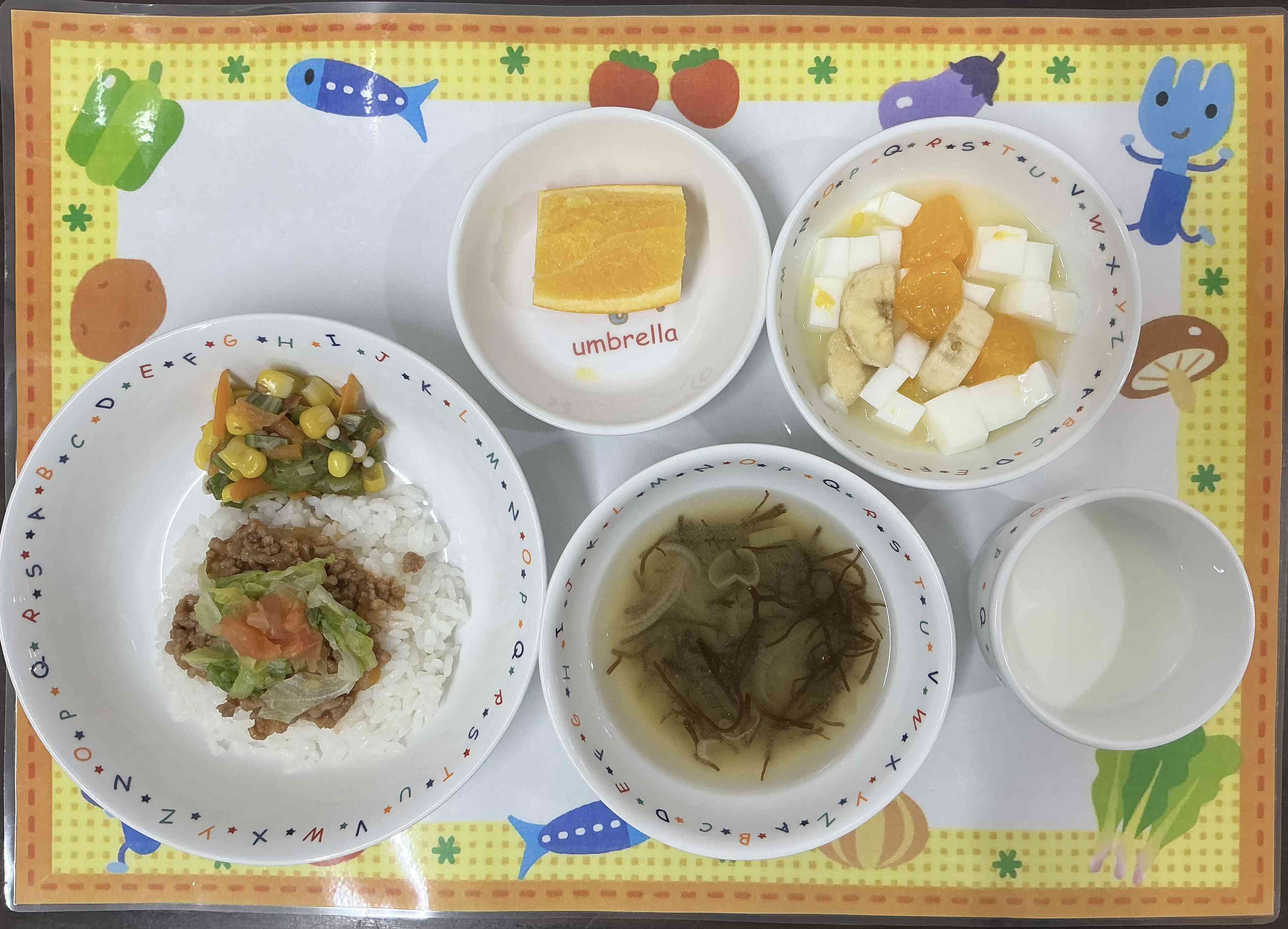 8月19日の給食とおやつ