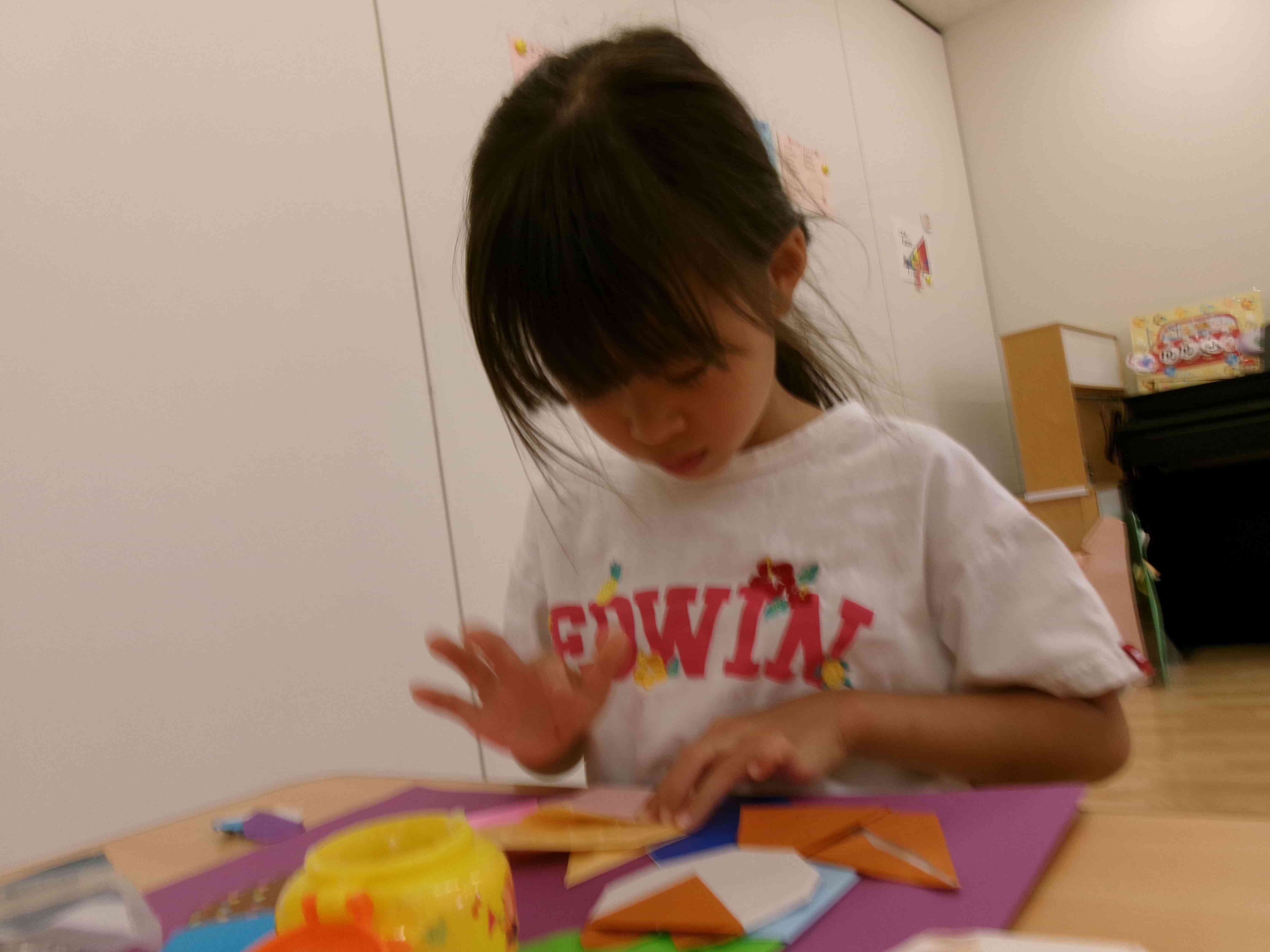 たくさん折って、貼って