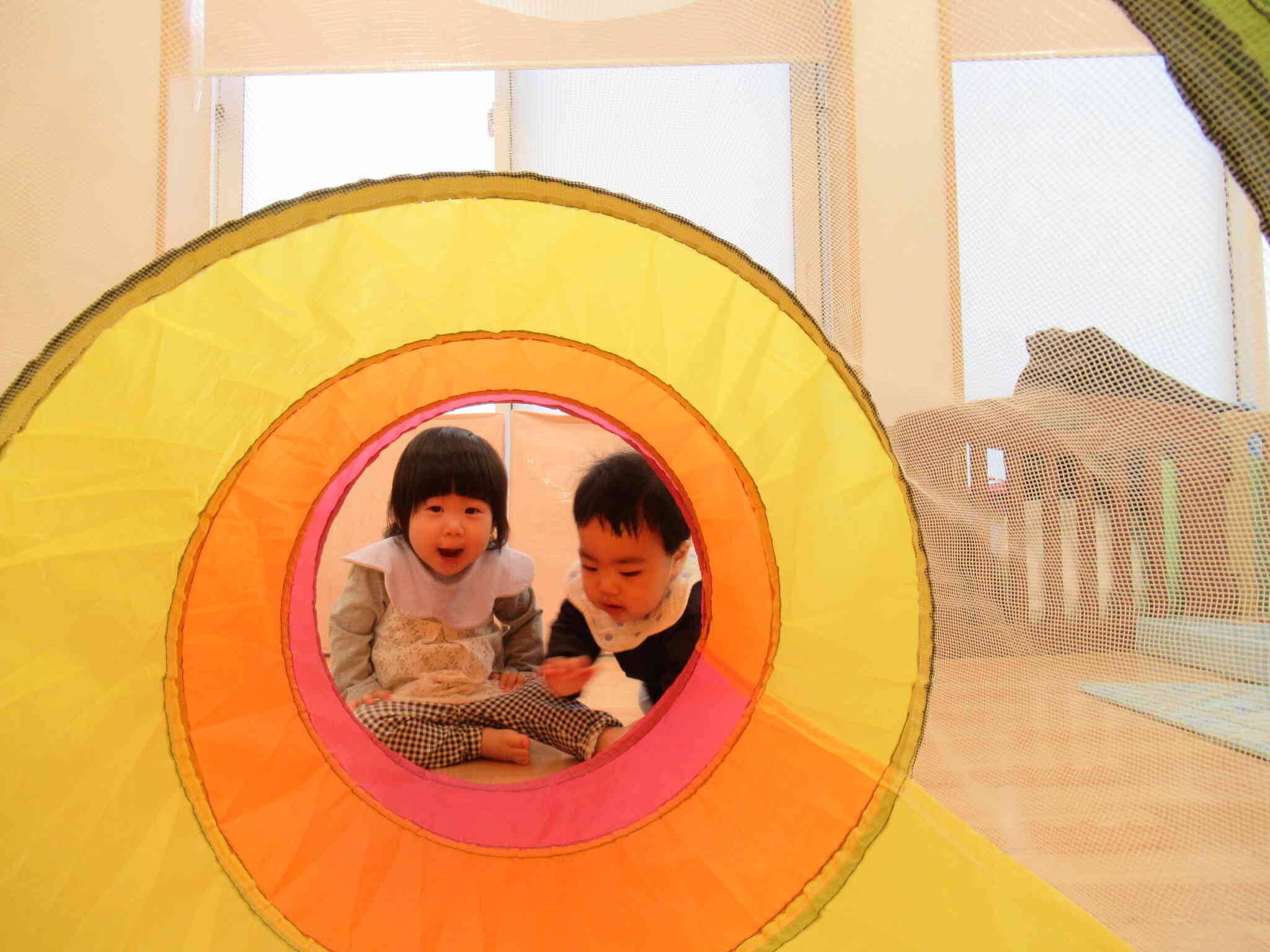 長いトンネルで遊びましたよ