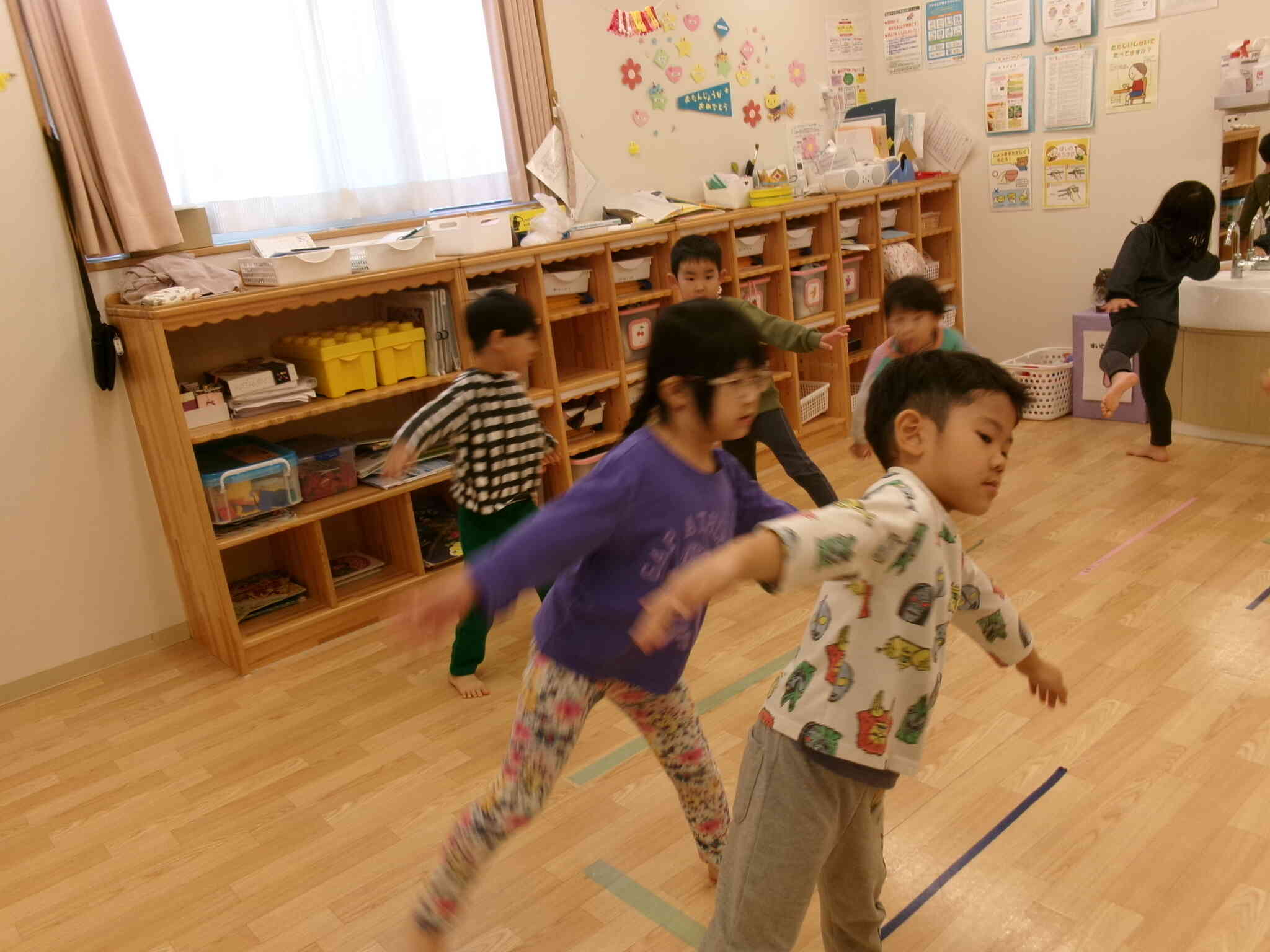 色んな歩き方！次はどんなかな？