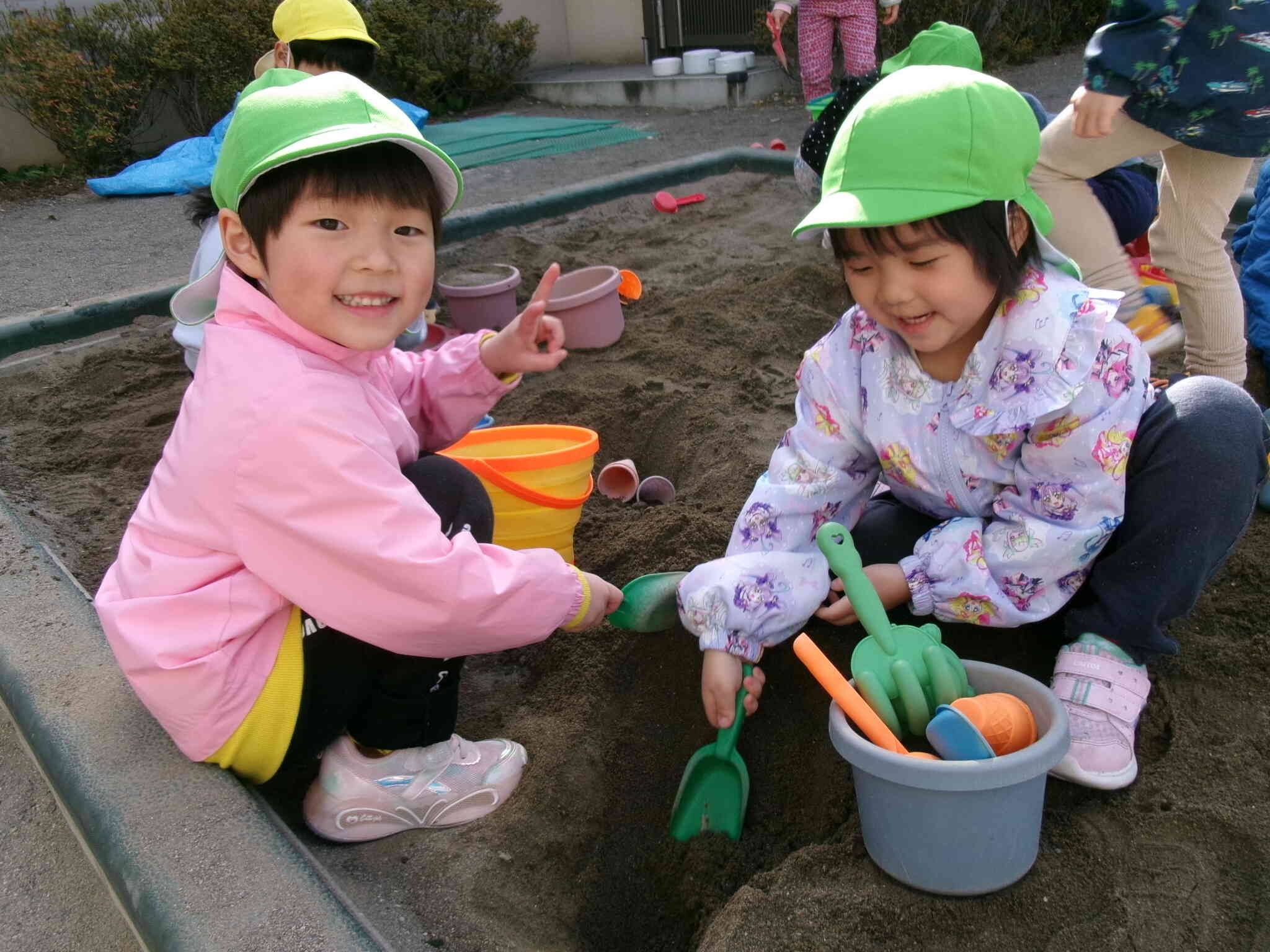 大きな穴が出来たね！！