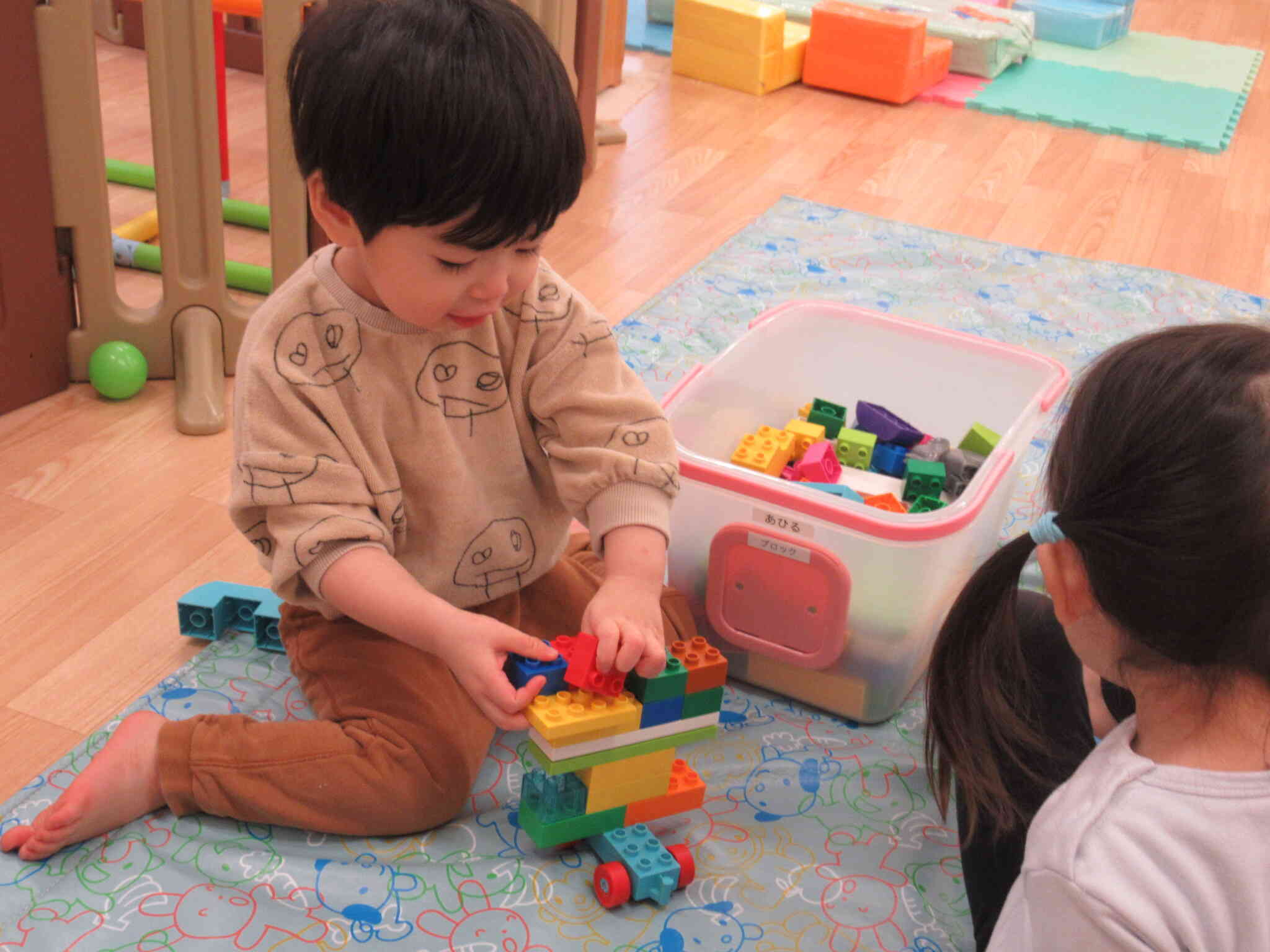 大好きなブロック何が出来るかな?