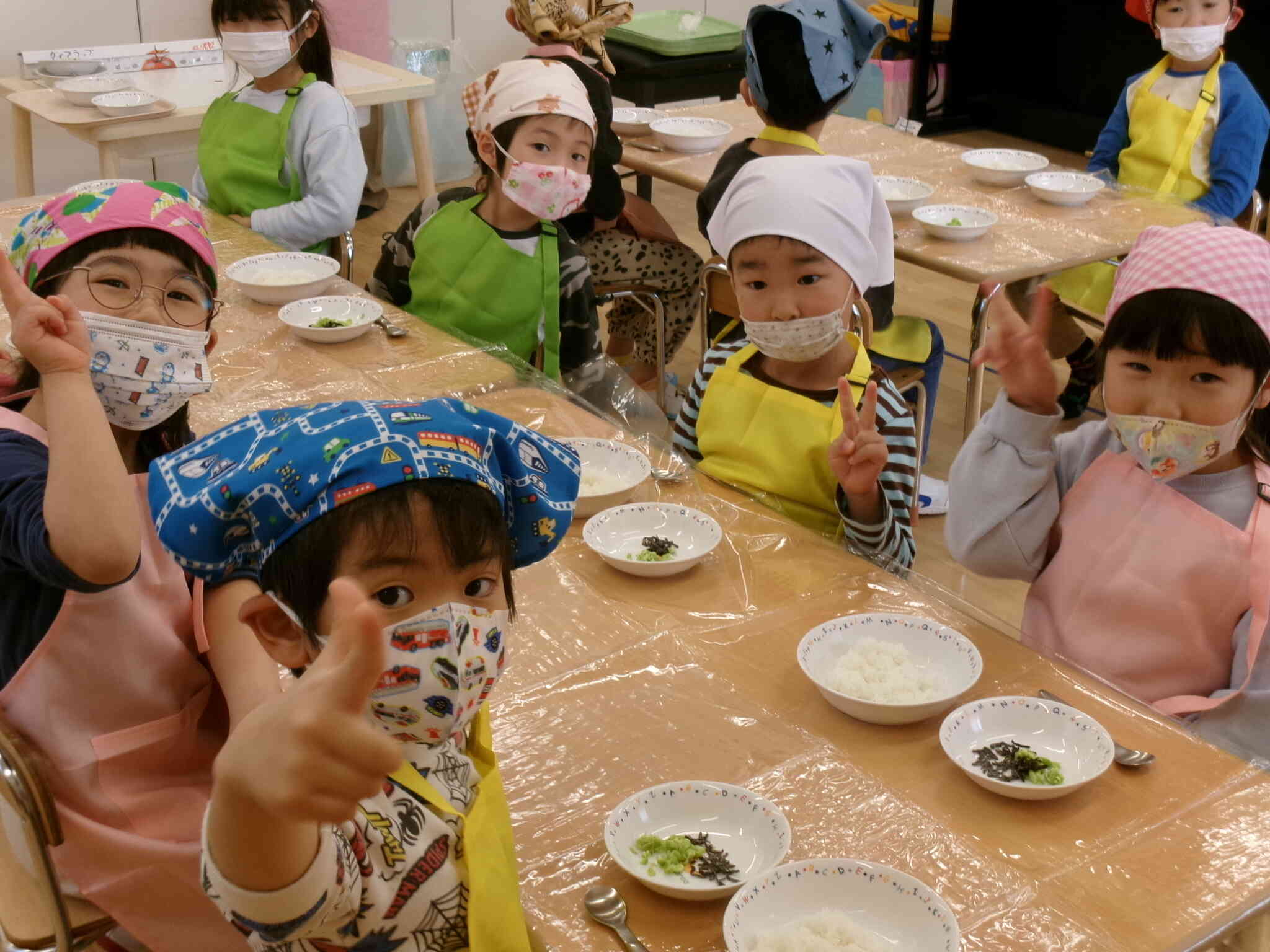 食育・おにぎり作り（４歳児クラス）