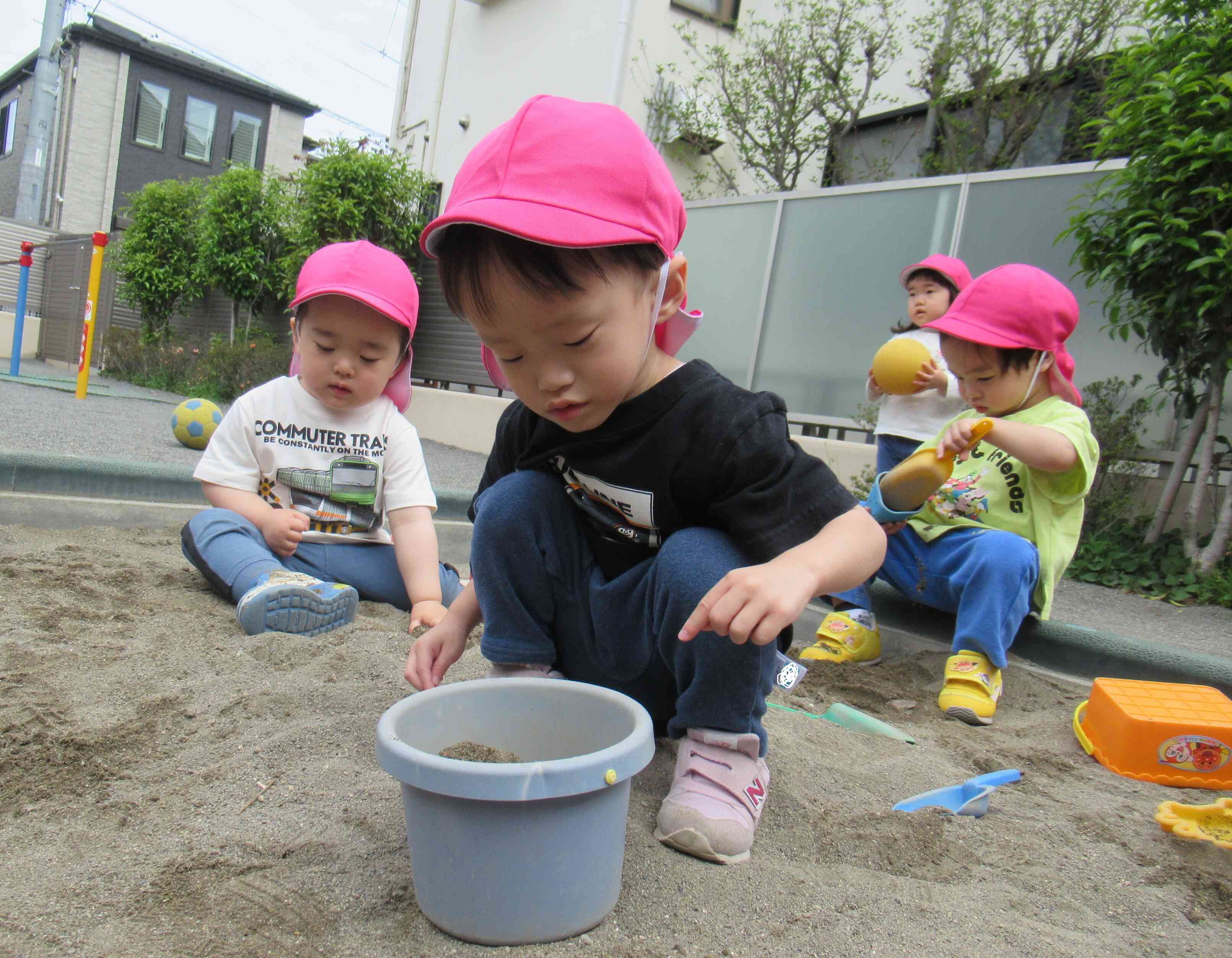 バケツの中には・・・