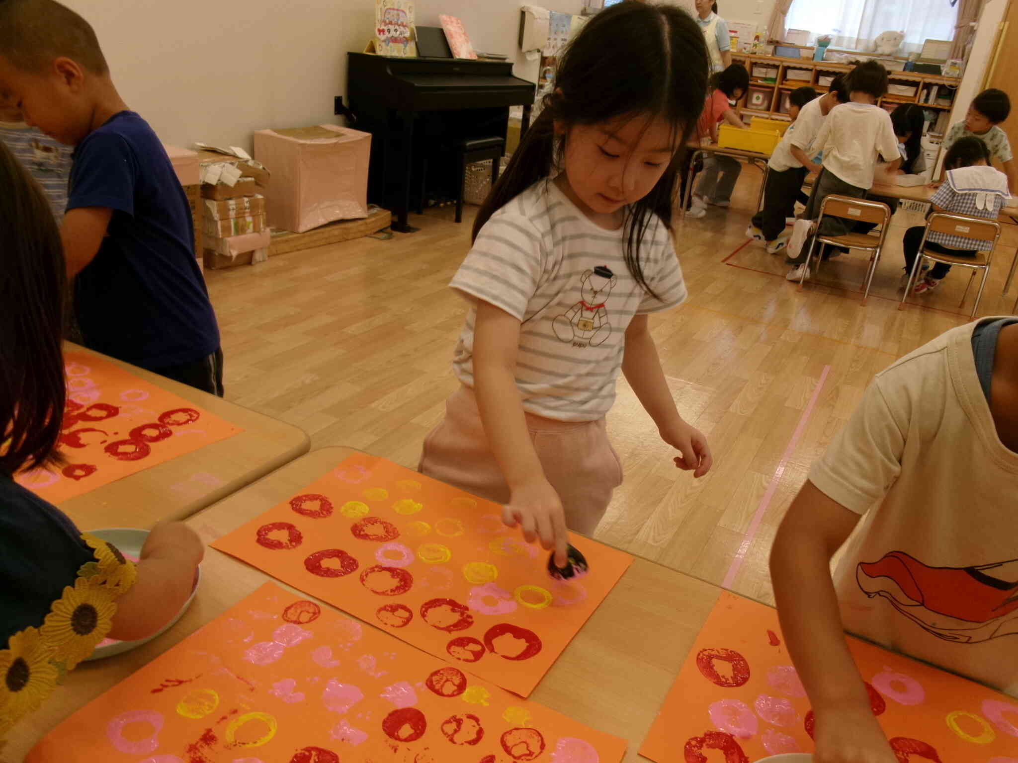 ４歳児クラス・スタンプ遊び