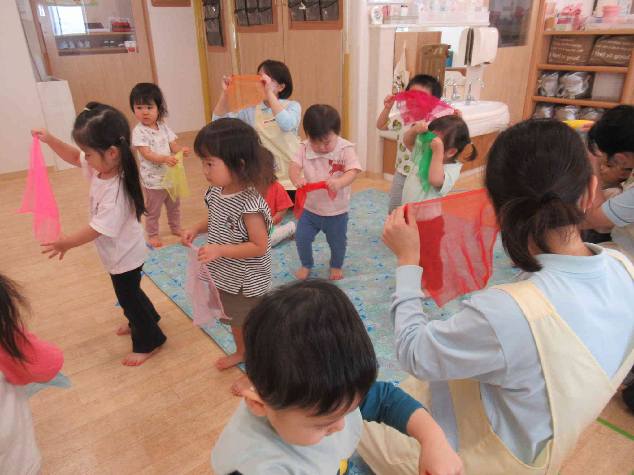わらべうたに合わせて♪