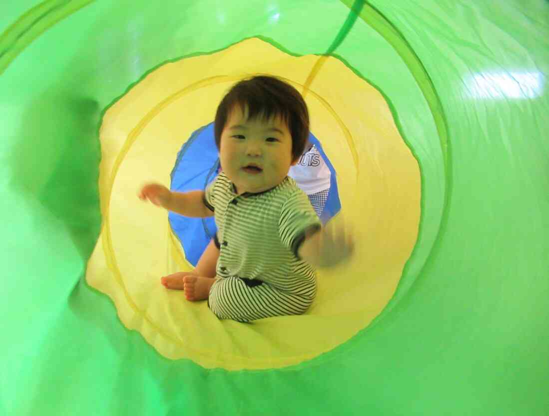 トンネルくぐり（ひよこ組）