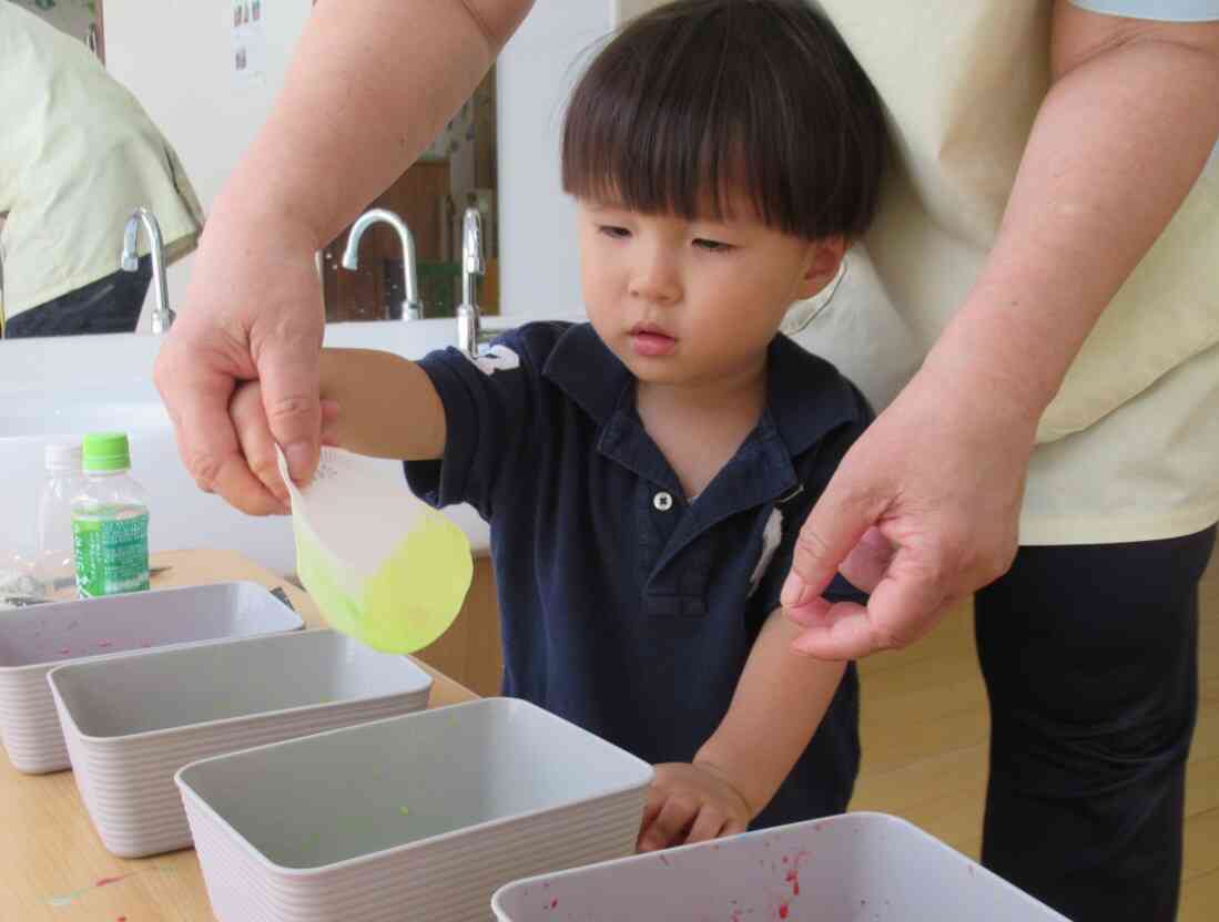真剣な表情です！何ができるのかな？