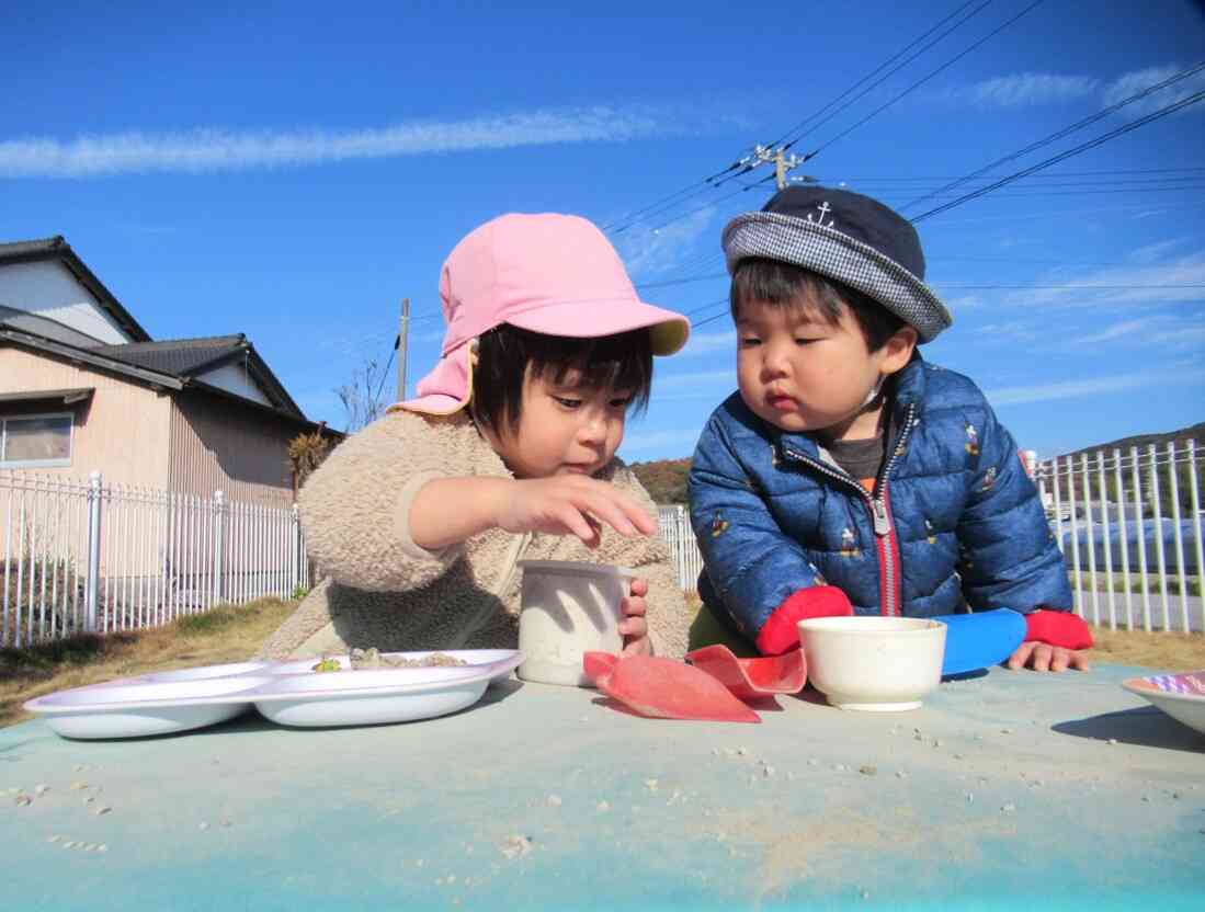 ２人でお料理！今日は何をつくろうかな。
