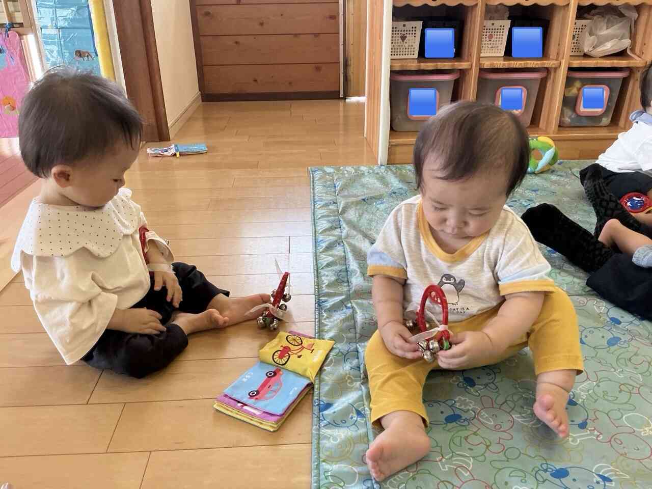 触って鳴らして興味津々！