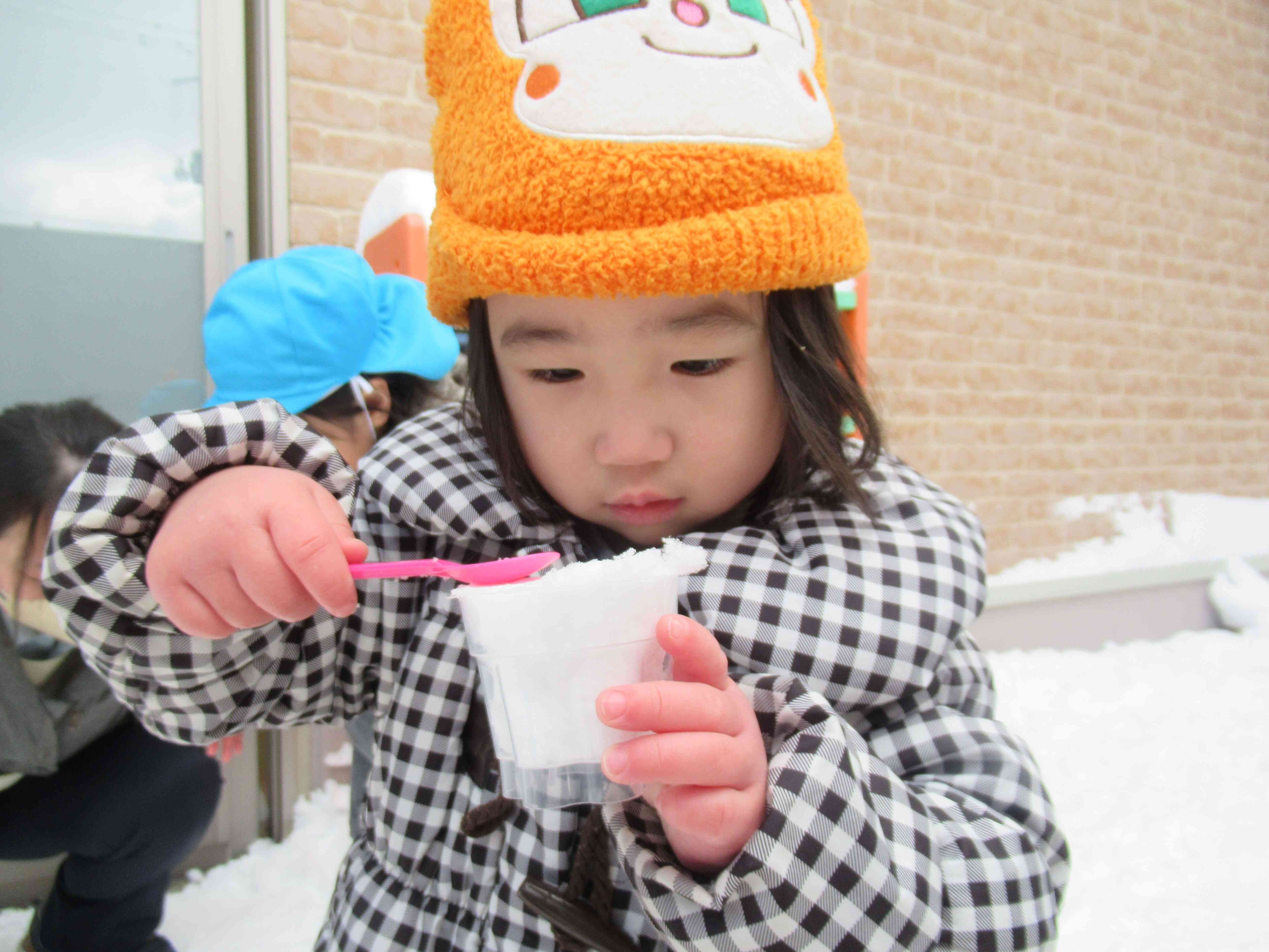 元気いっぱい雪あそび｜ニチイキッズ郡山あさか保育園｜ニチイキッズ