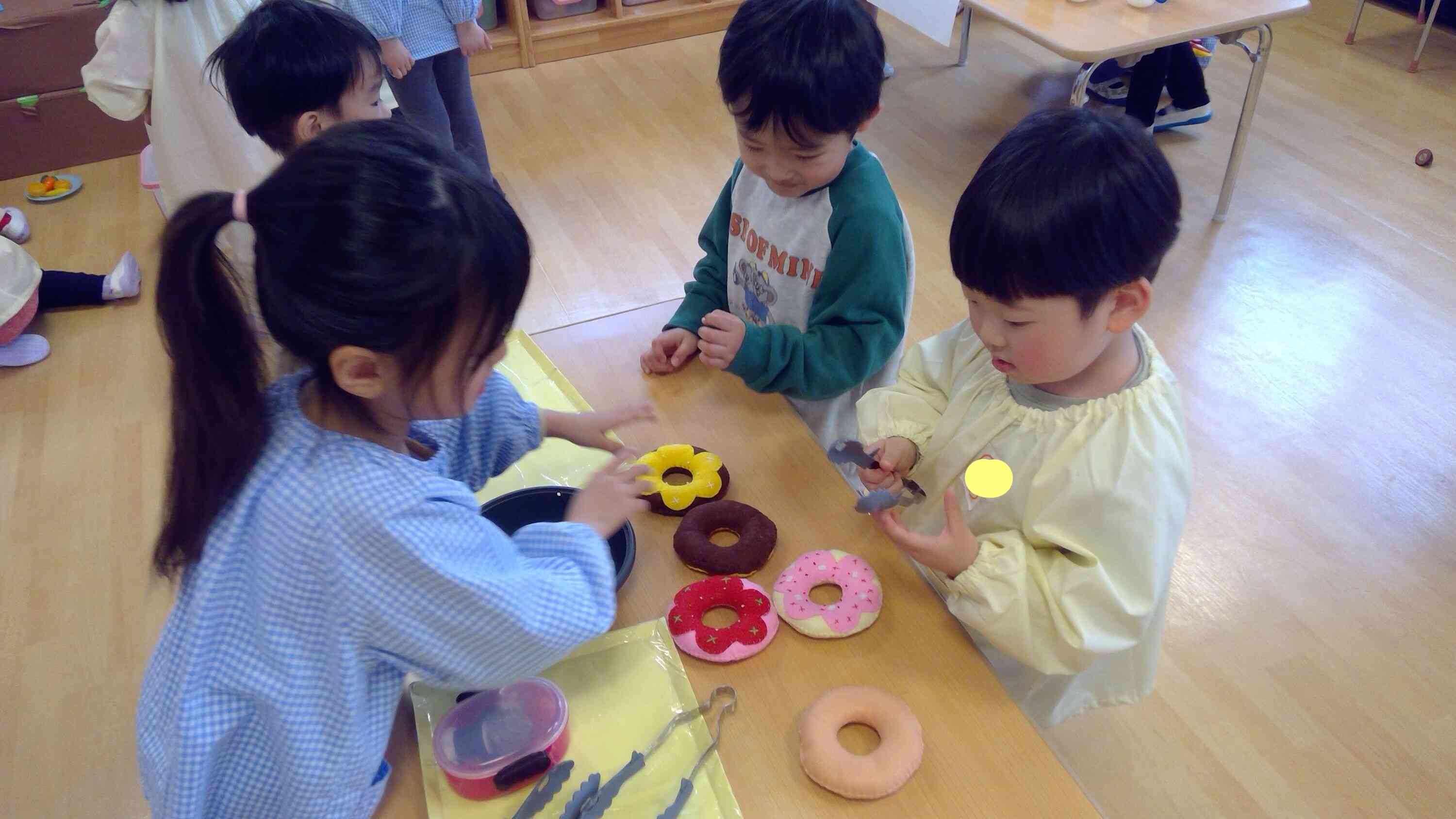 きりんぐみ（5歳児）とお店屋さんごっこをやったよ。