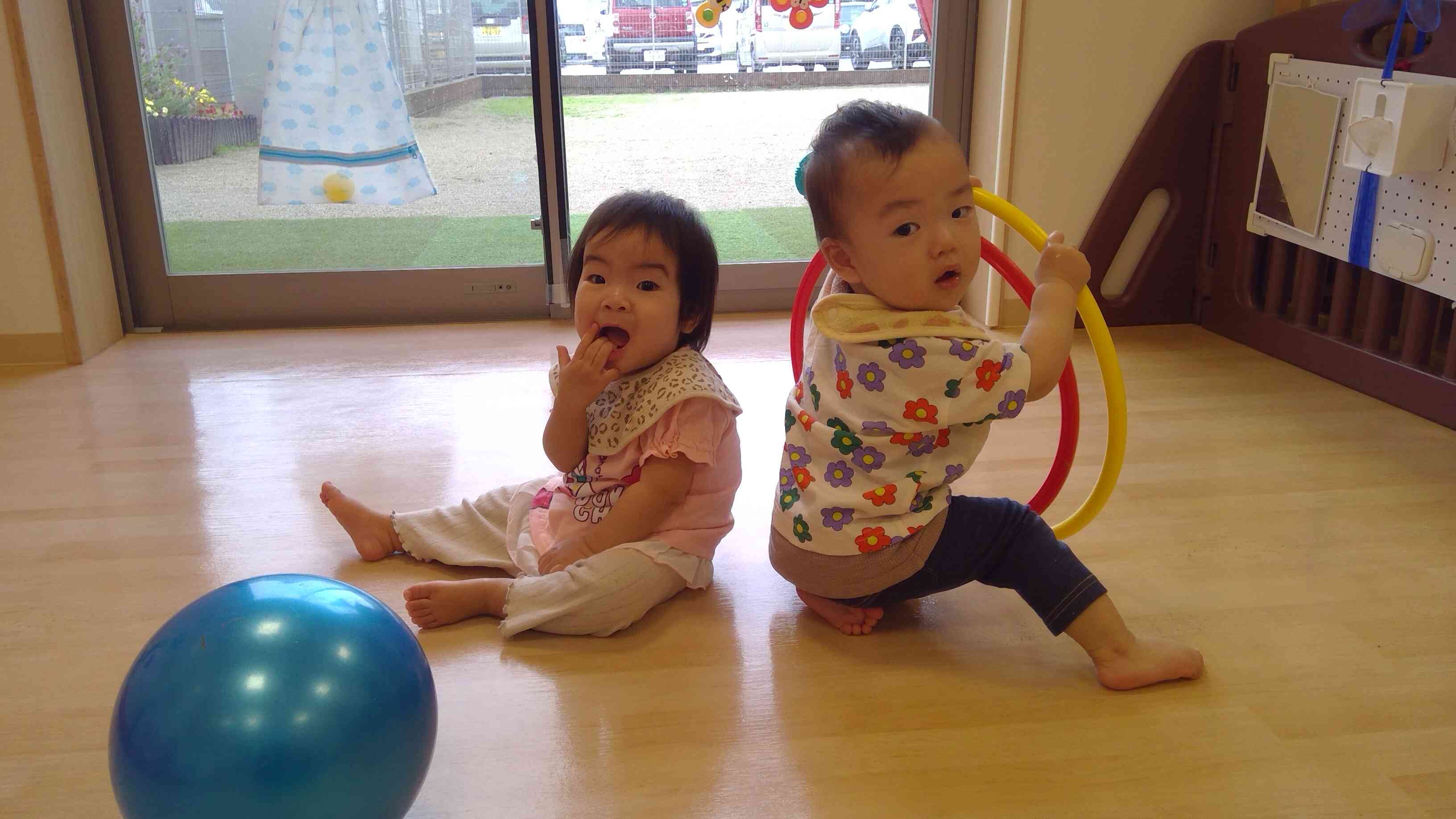 ひよこ組(0歳児)6月の様子