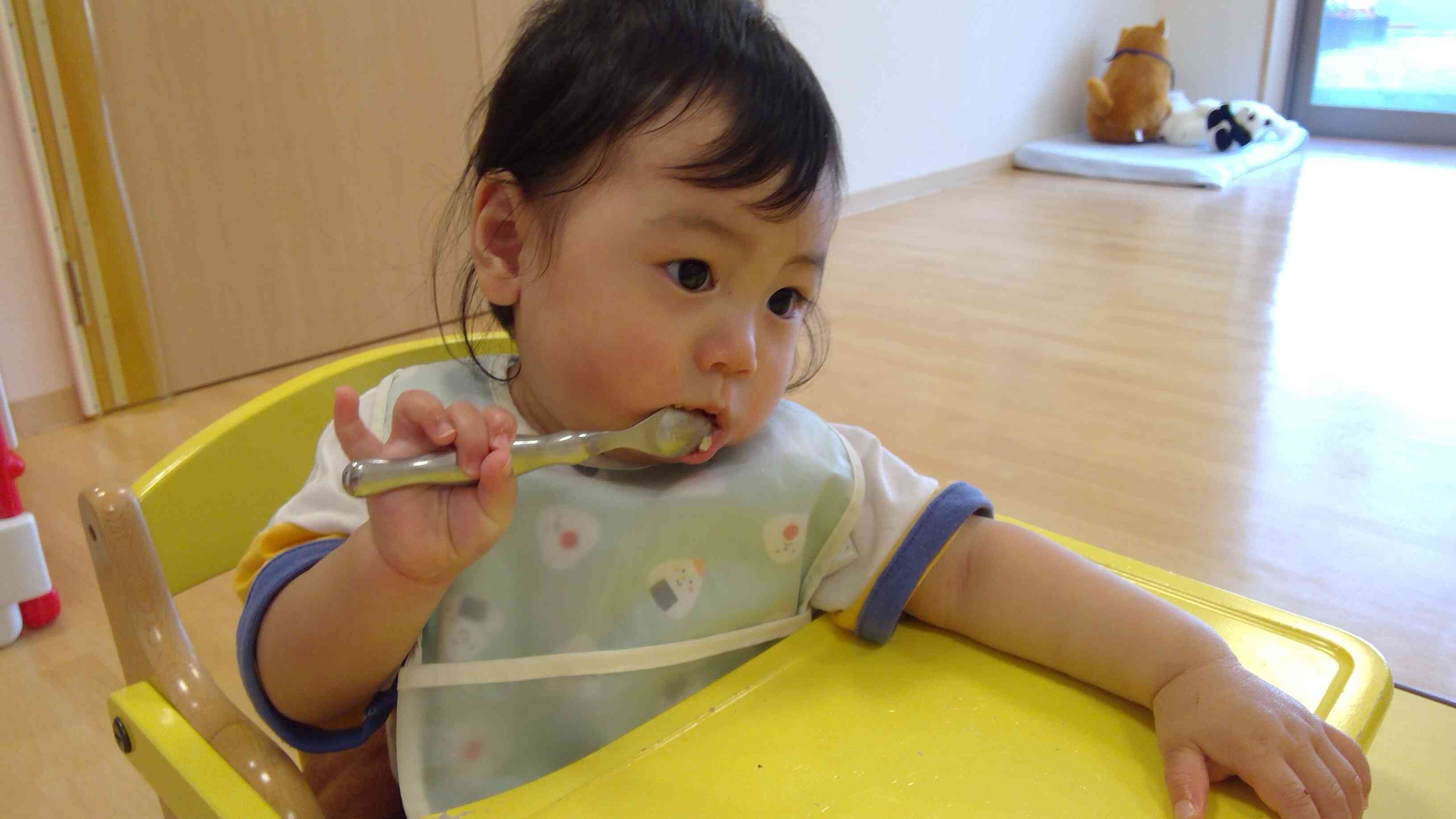 フォークに興味を持ち、練習を頑張りました。上手に食べることが出来ました。