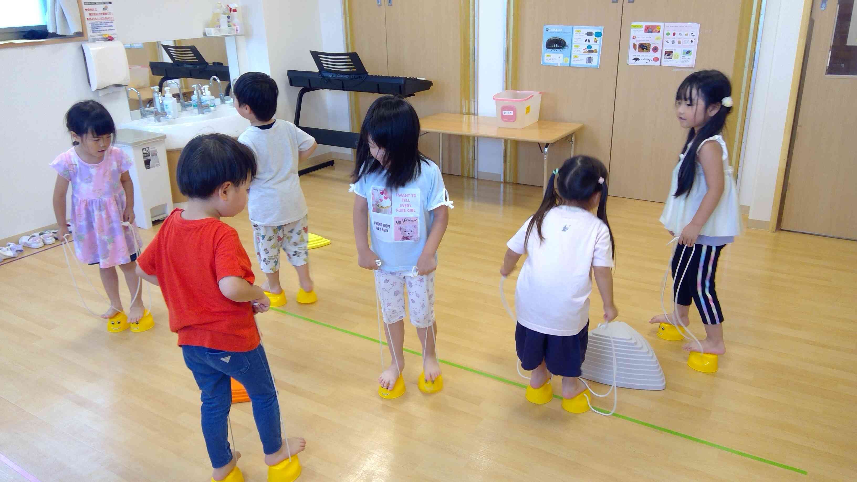 ぽっくりで遊びました！