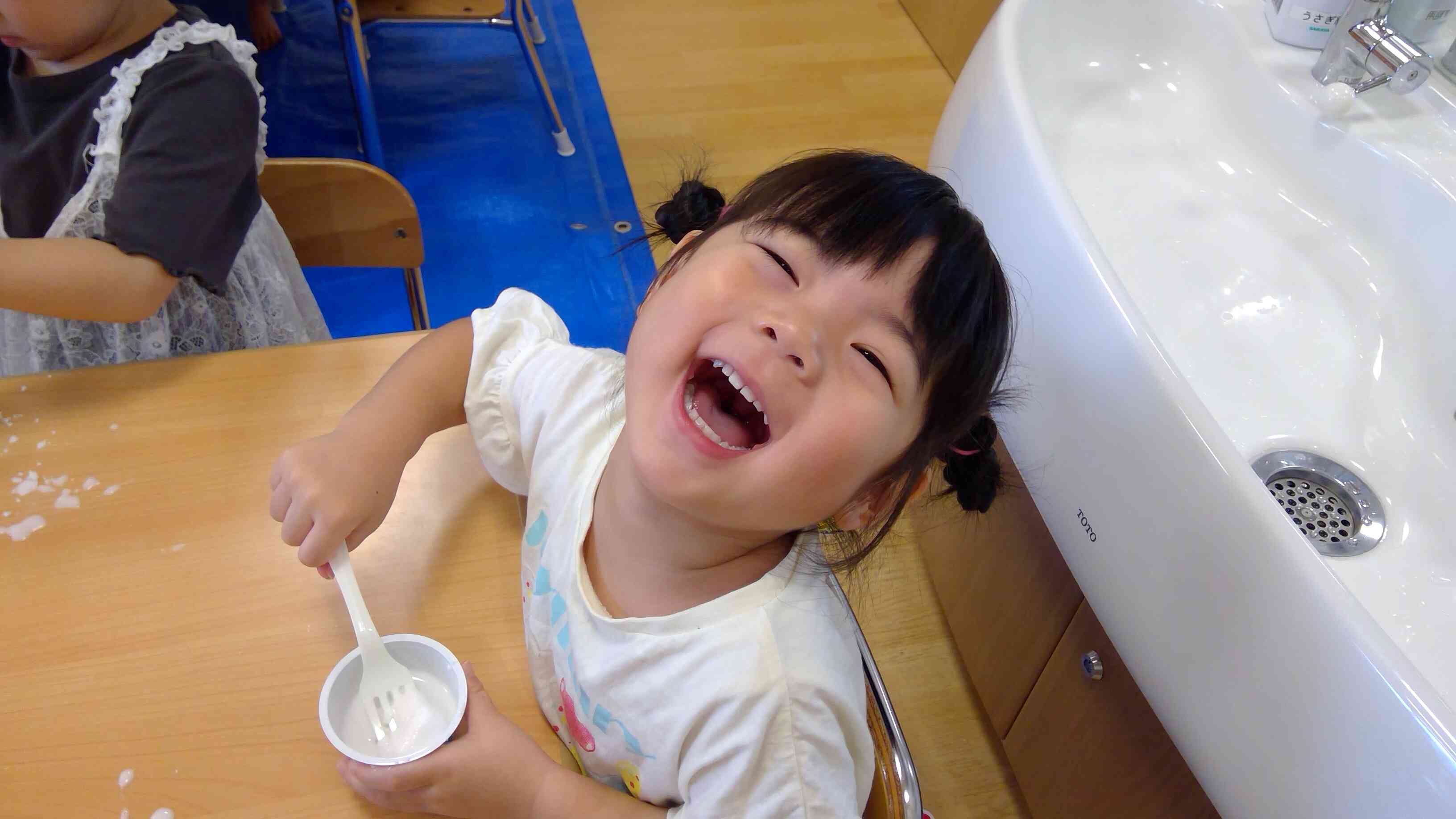 片栗粉スライム、気持ちいいね！