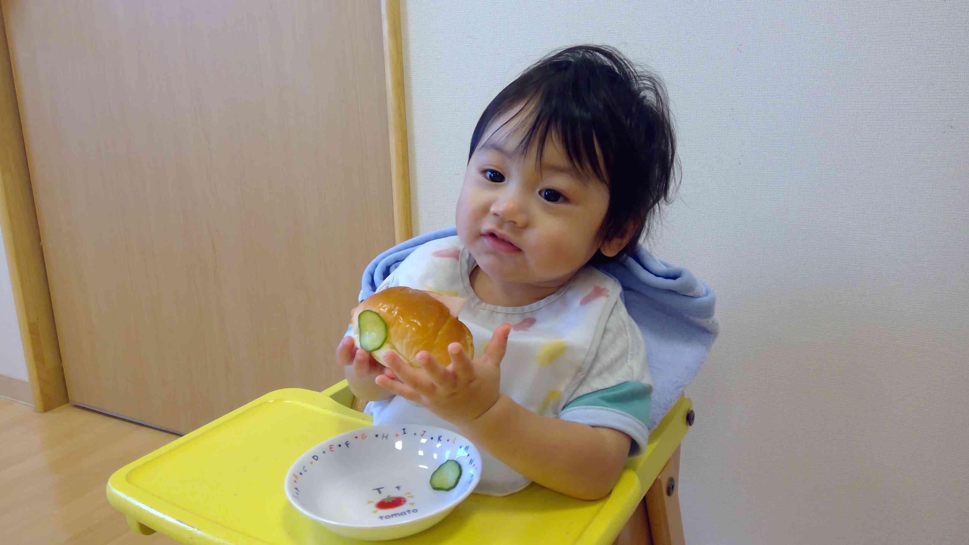 絵本おやつの「サンドイッチでんしゃ」可愛いね