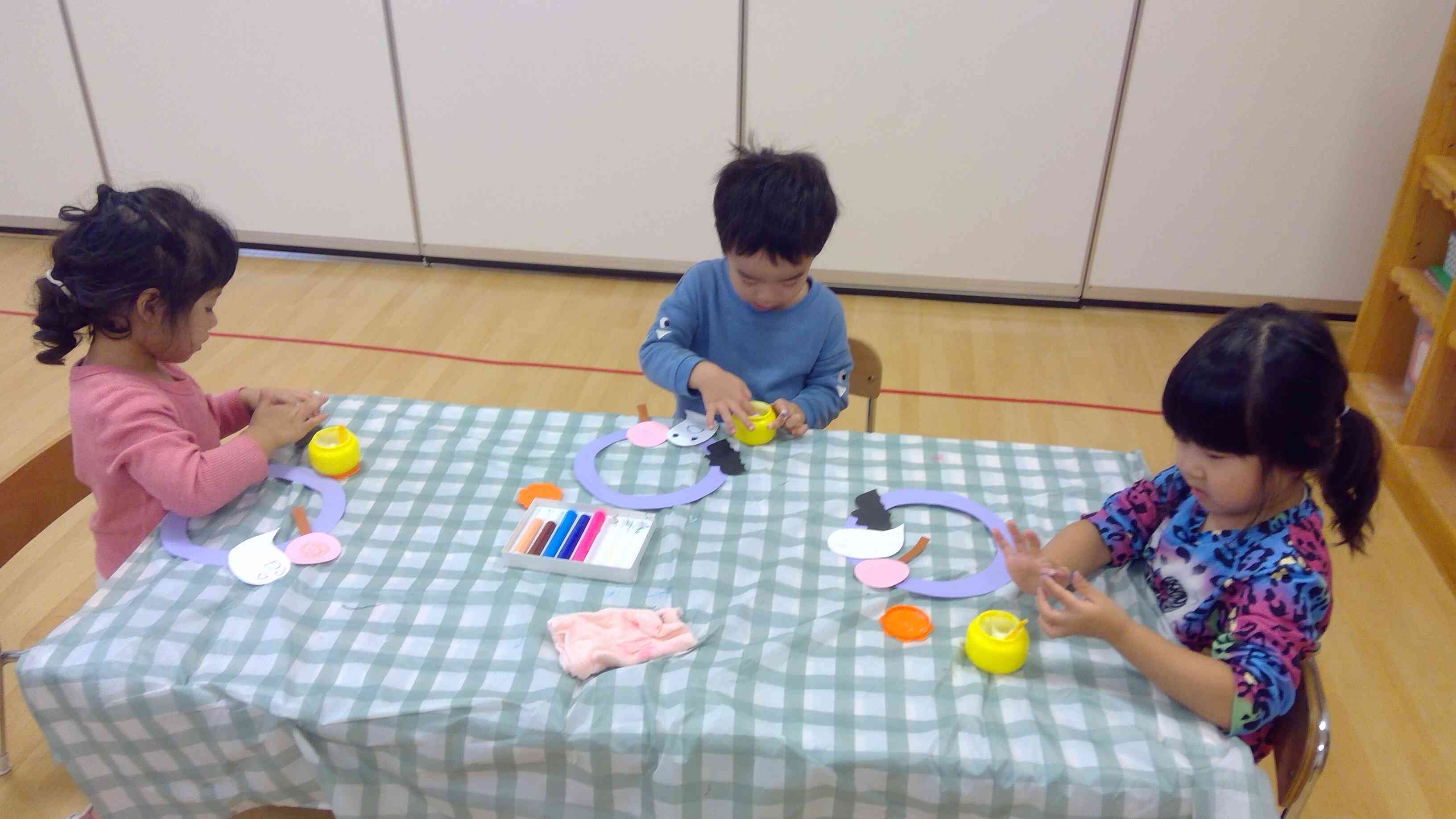 ハロウィンの製作をしたよ