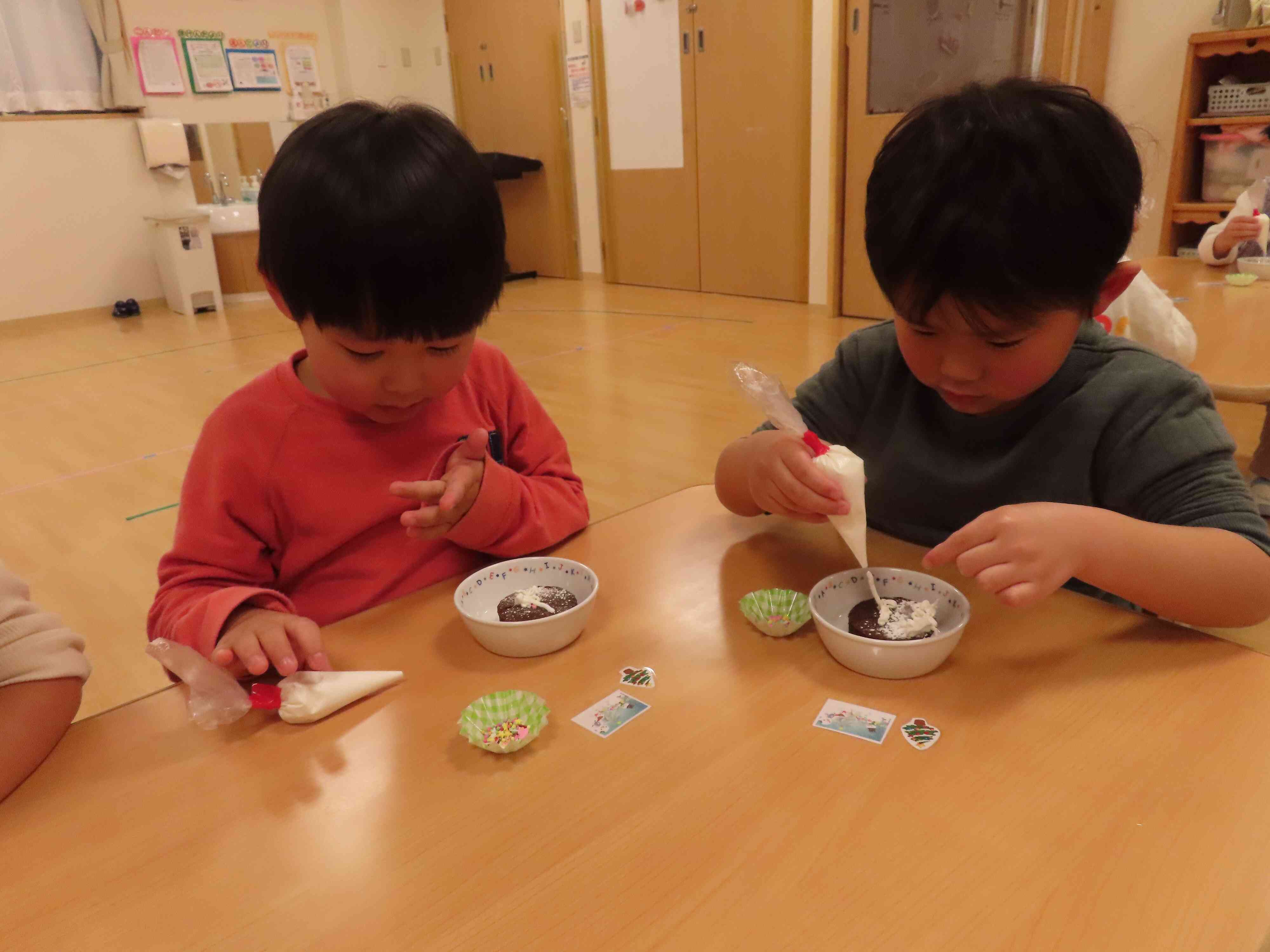 真剣に作ります。