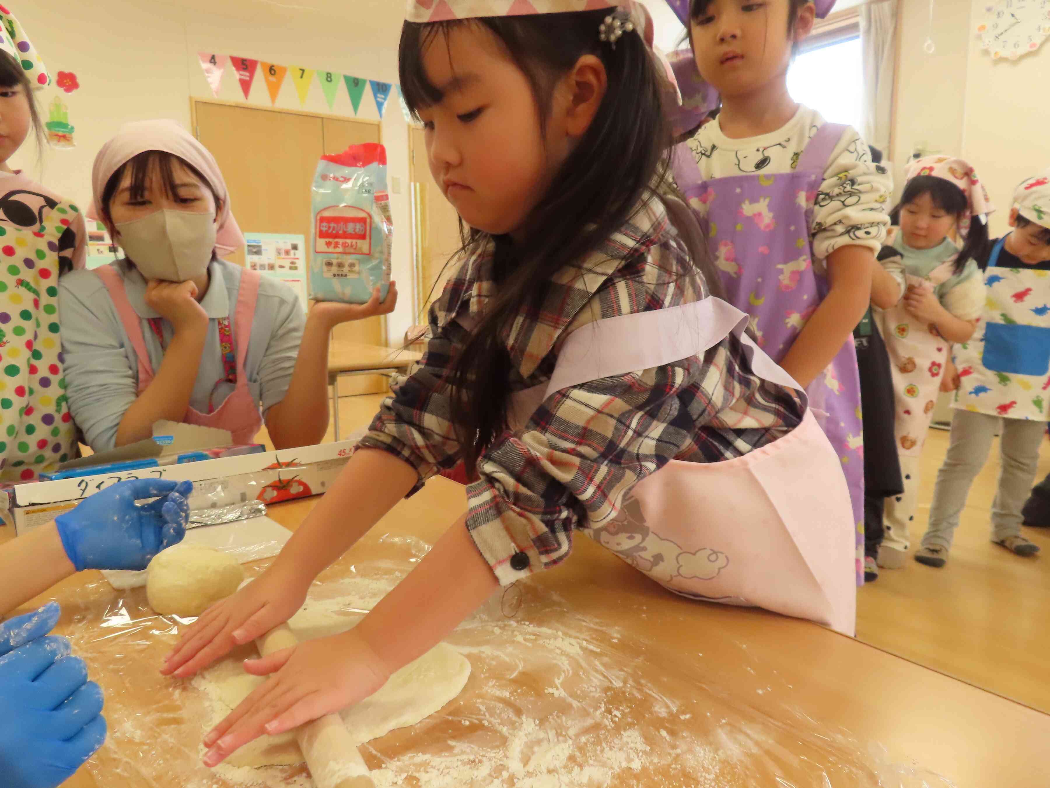 丁寧に伸ばします。