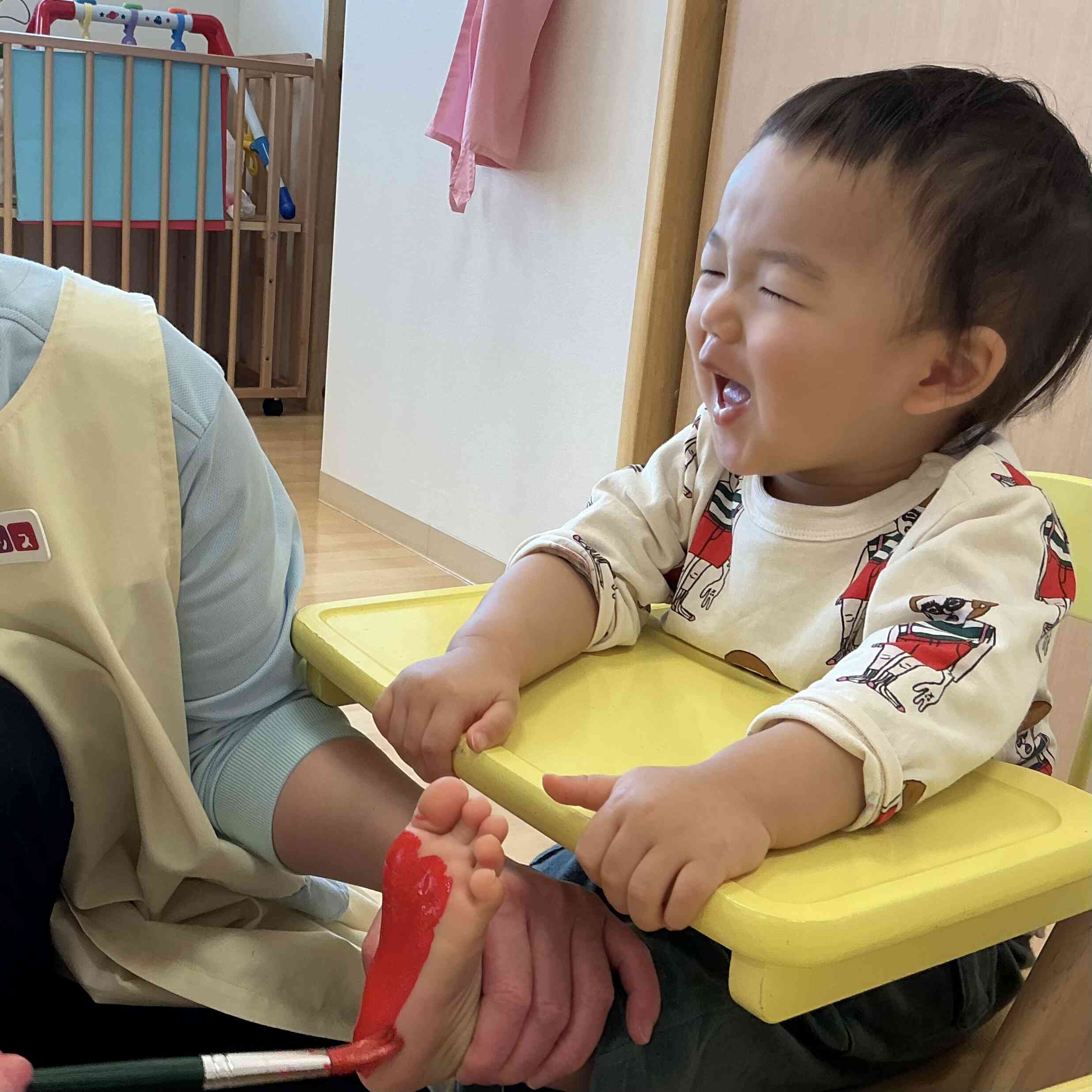 足の裏がくすぐったいね