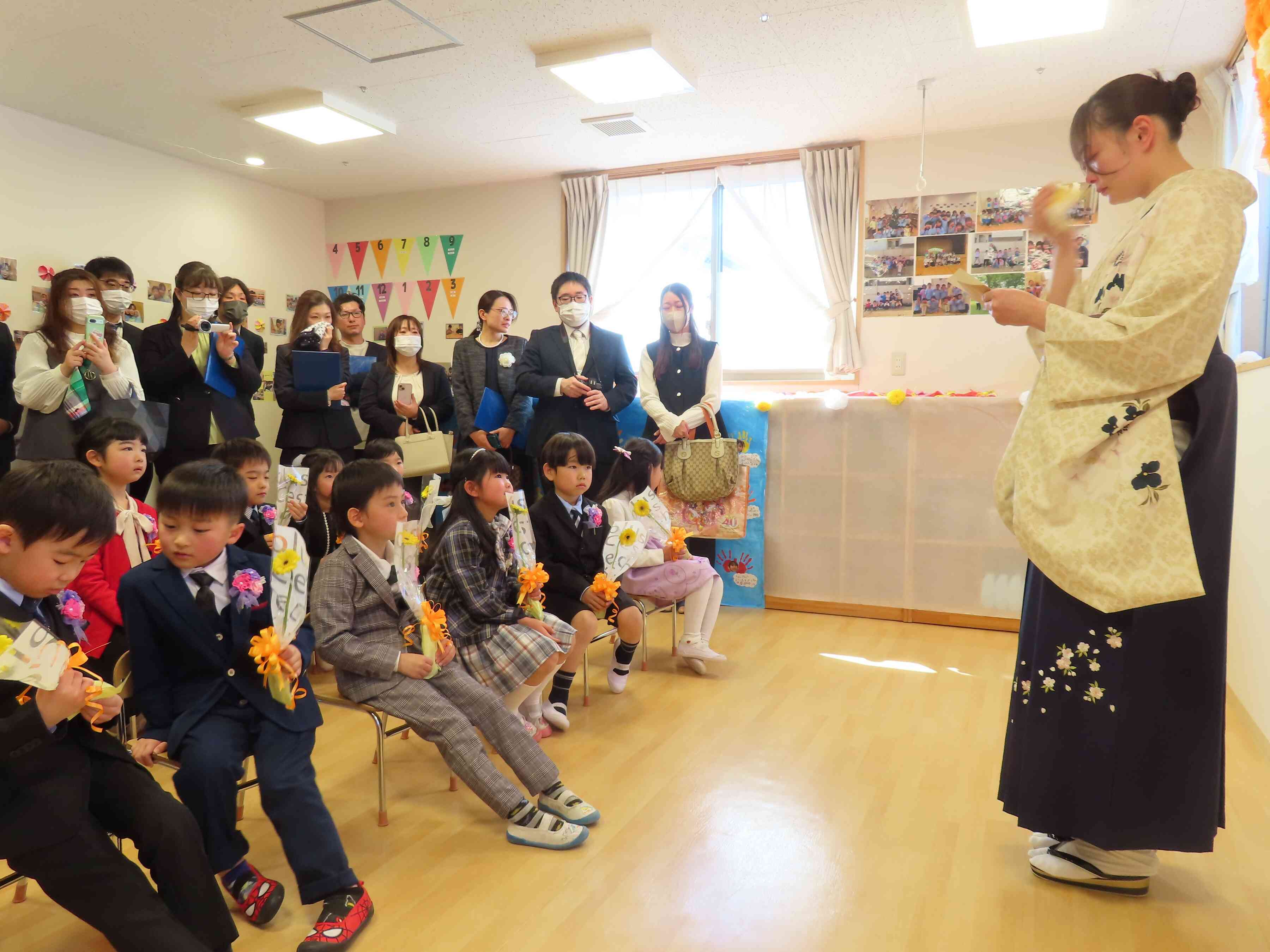 担任の先生と式後のお集り