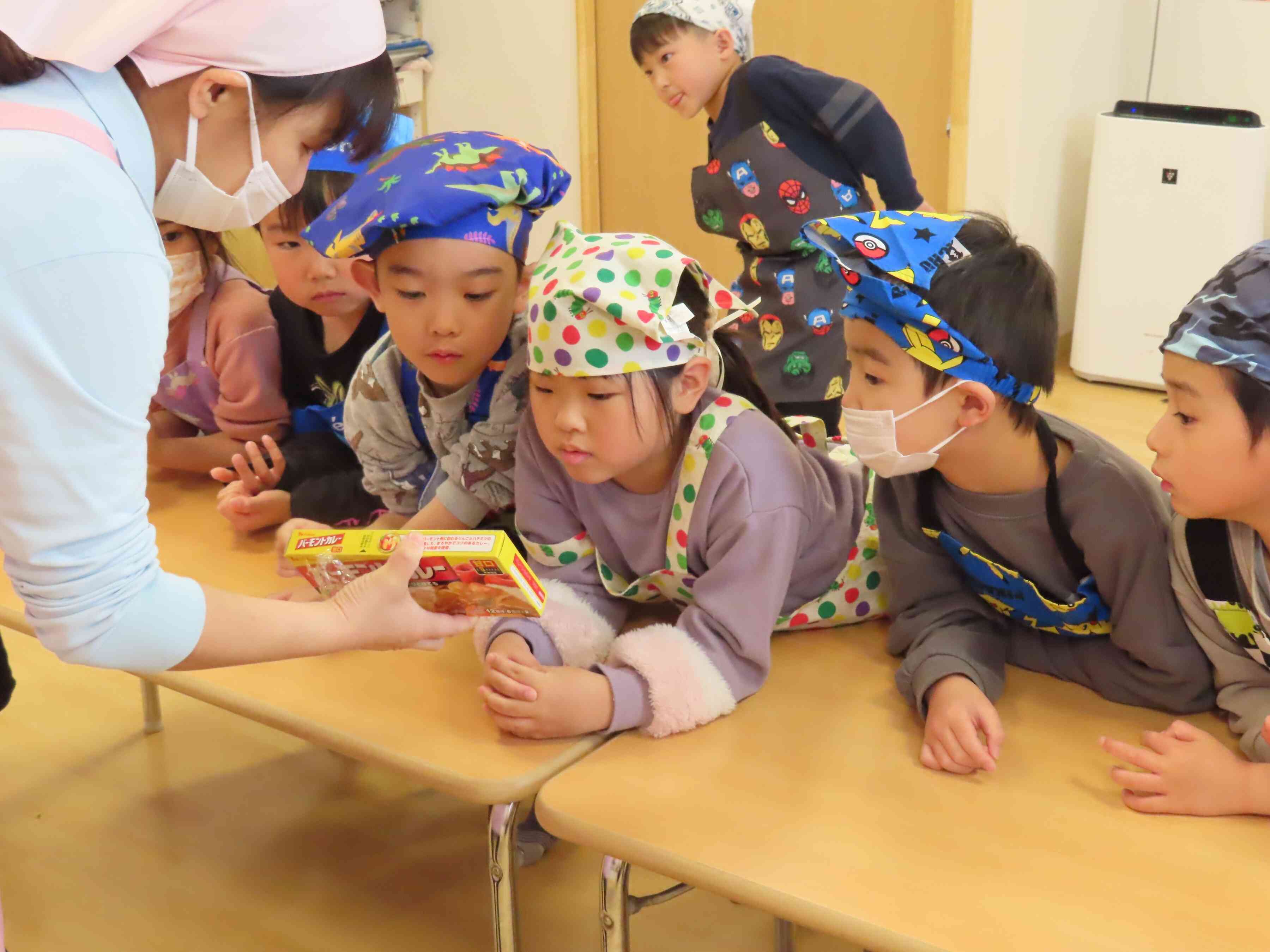 カレーはどんな物が入っているのかの確認