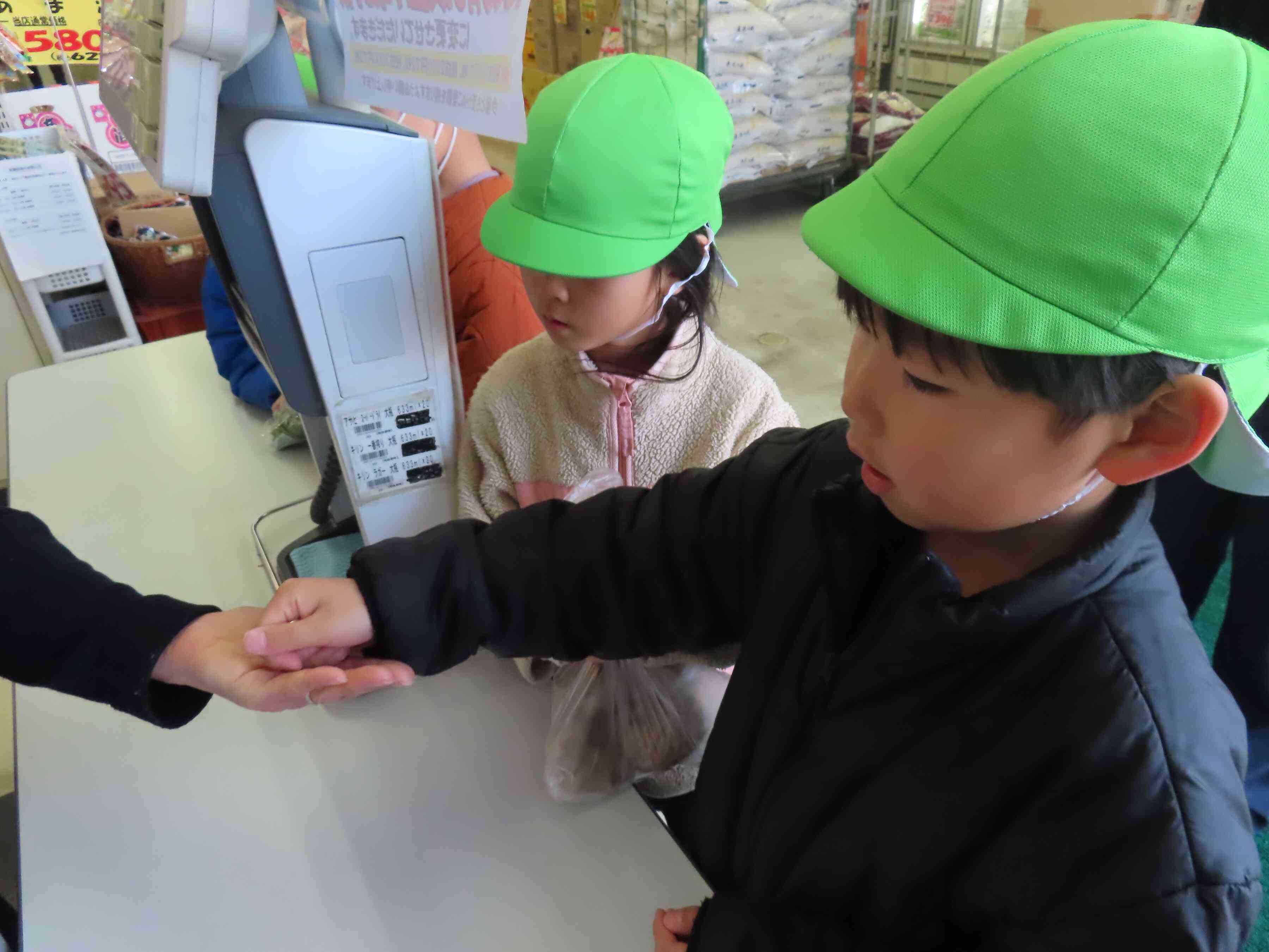 お買い物もできました