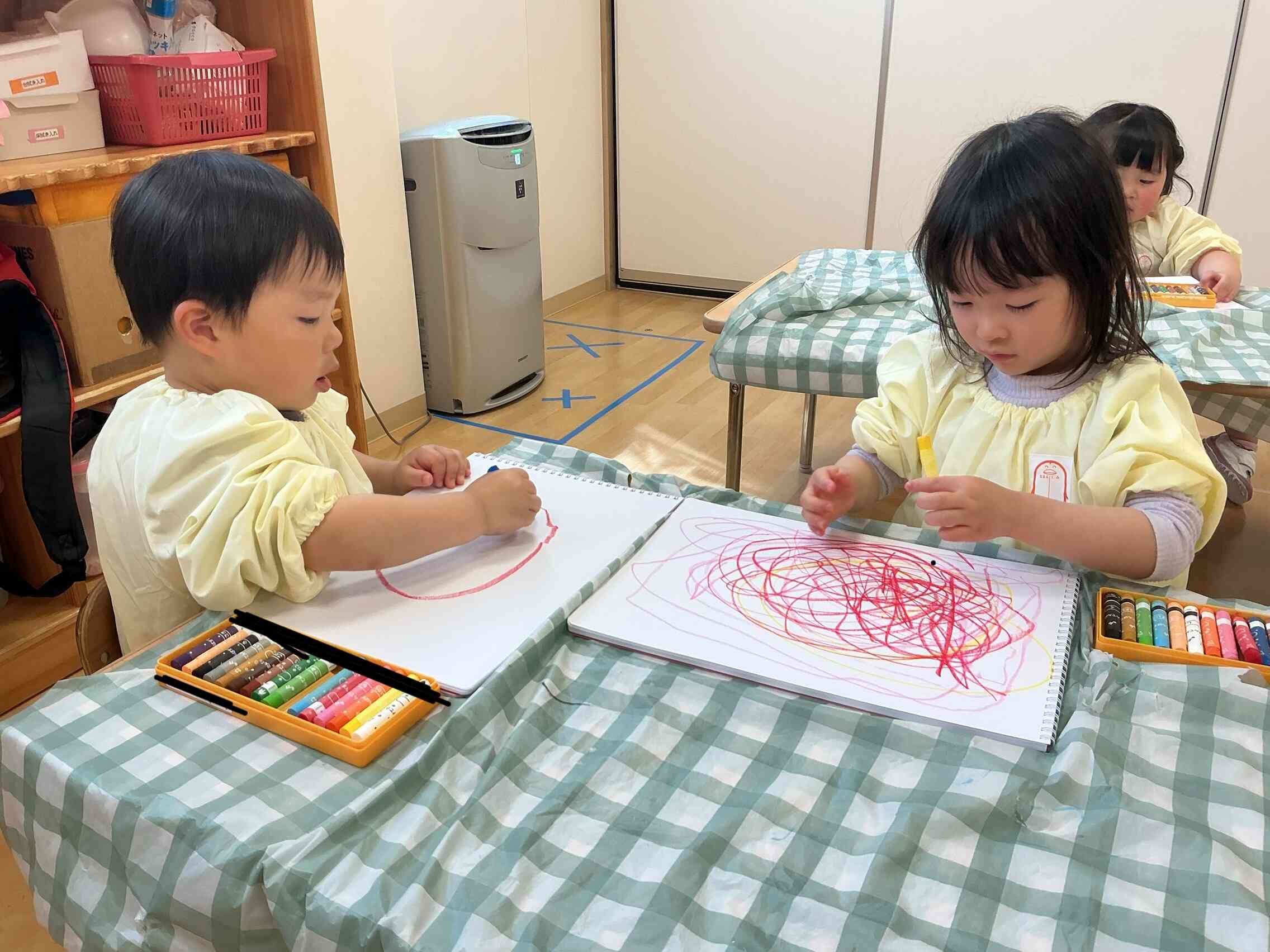 ぐるぐるお絵描き！