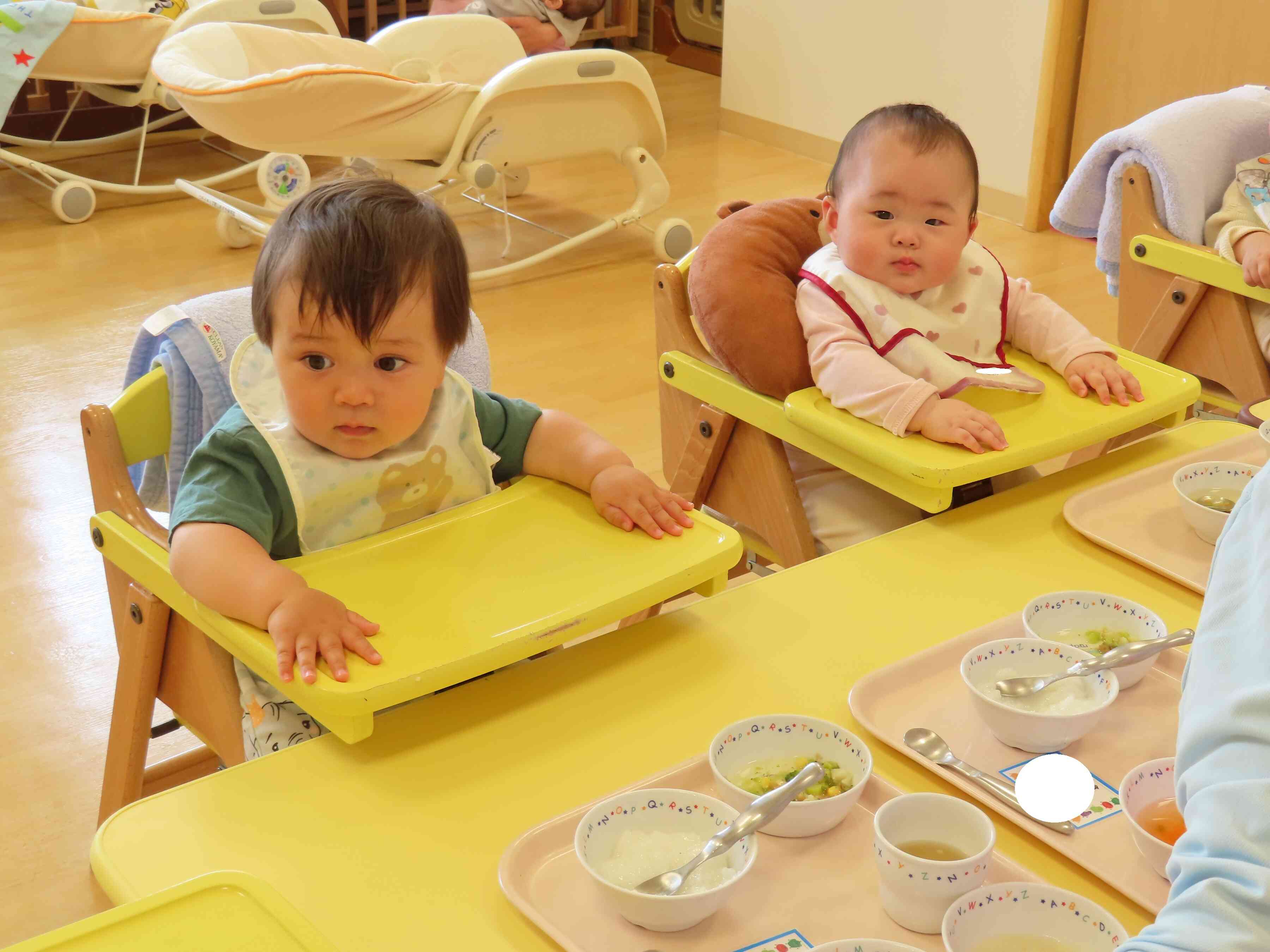 離乳食もモリモリ食べています！