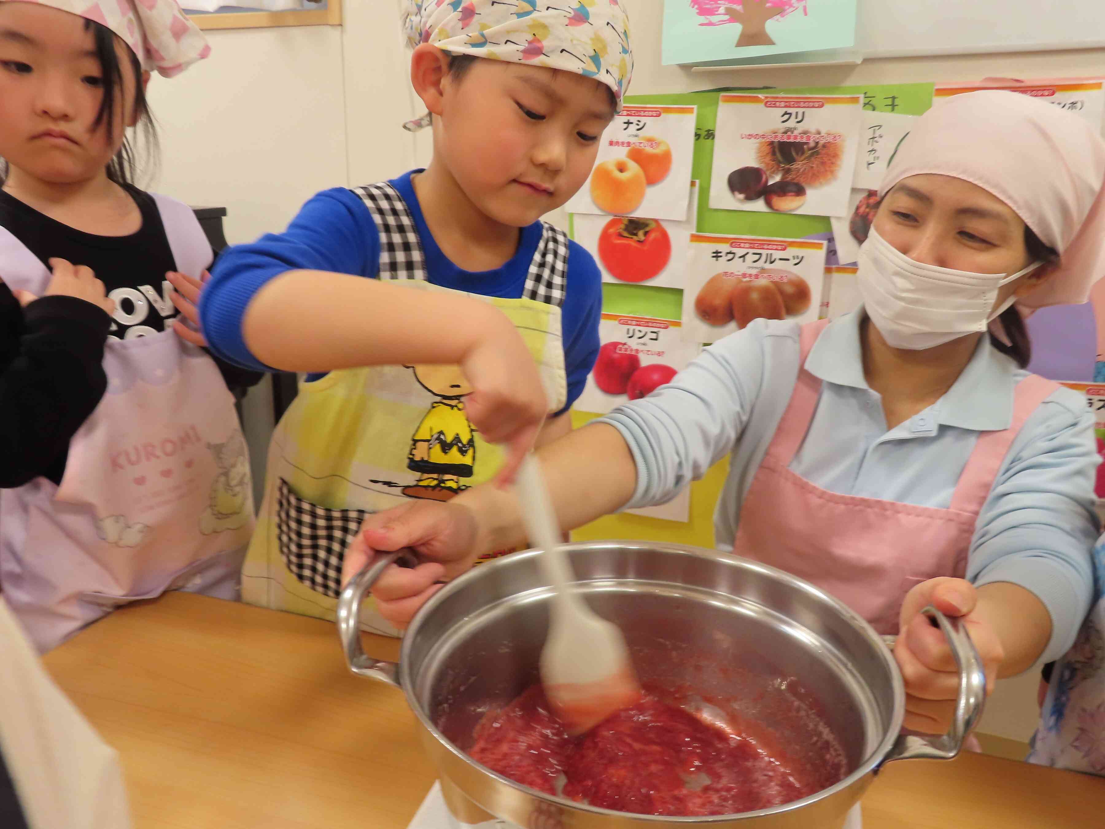 食育活動（ジャム作り）5歳児