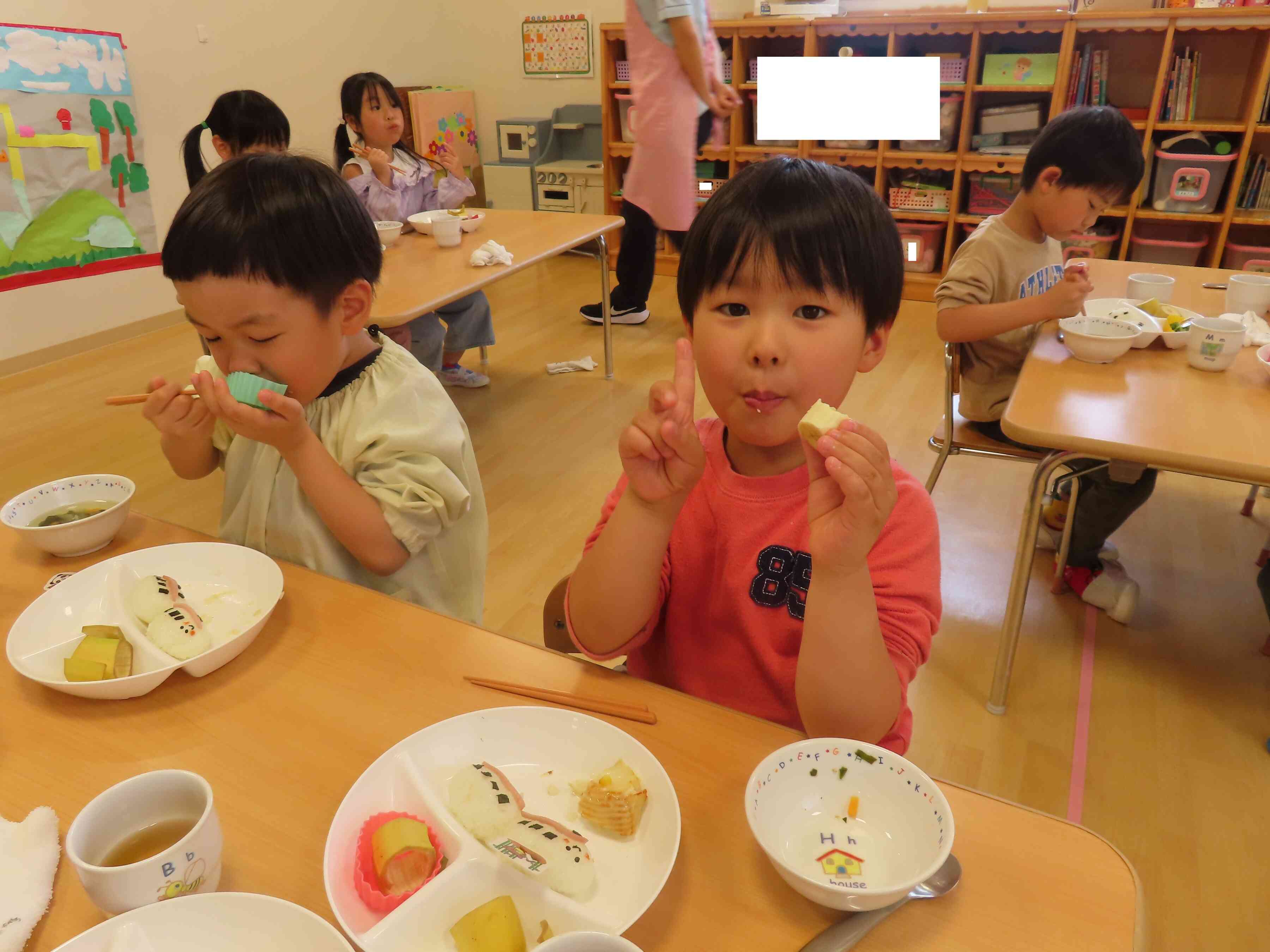 モリモリ食べます