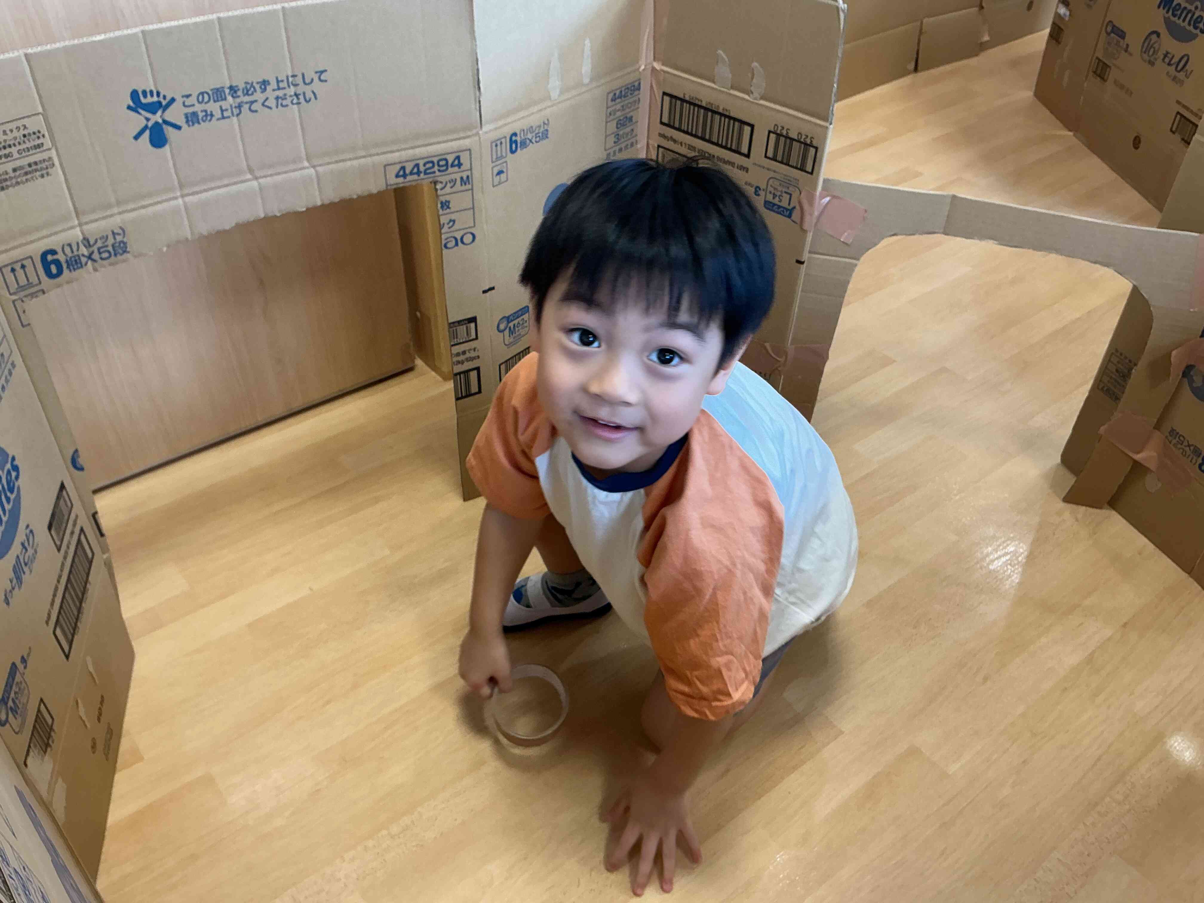 秘密基地作成中