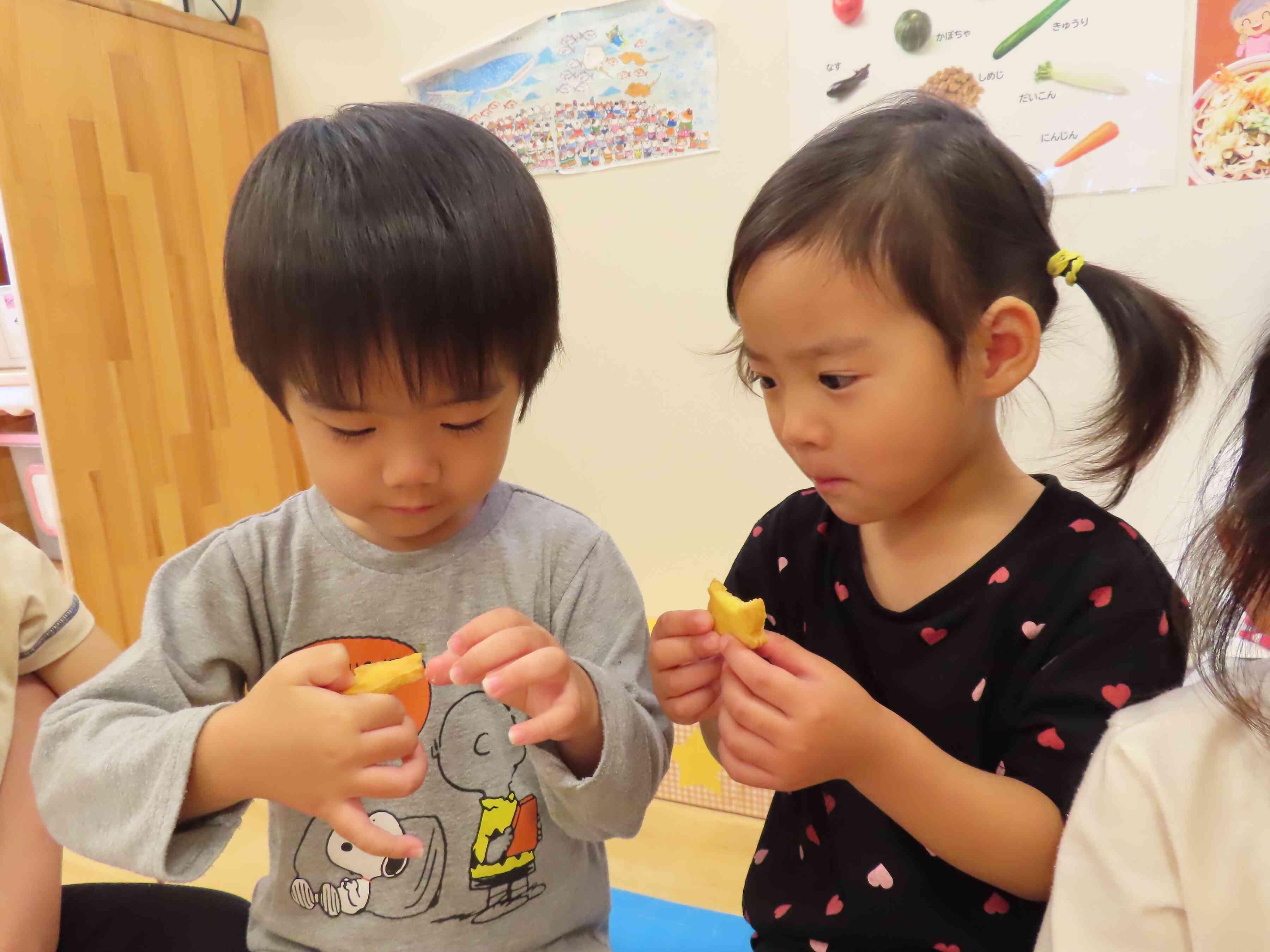 食育活動（ハロウィンクッキーづくり）２歳児